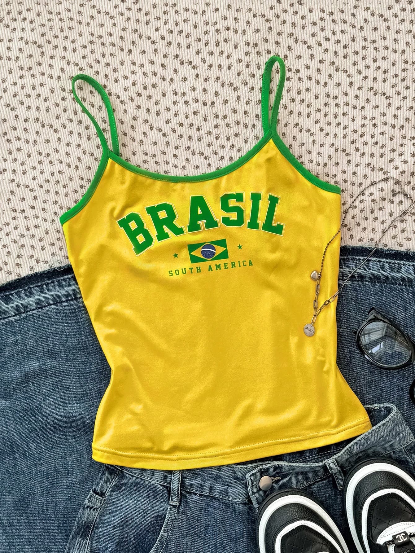 TEENGIRL Vibrant Brazil Graphic Print Contrast Color Casual Camisole Tank Top, Fitted Sports Leisure Crop Top, Suitable For Summer