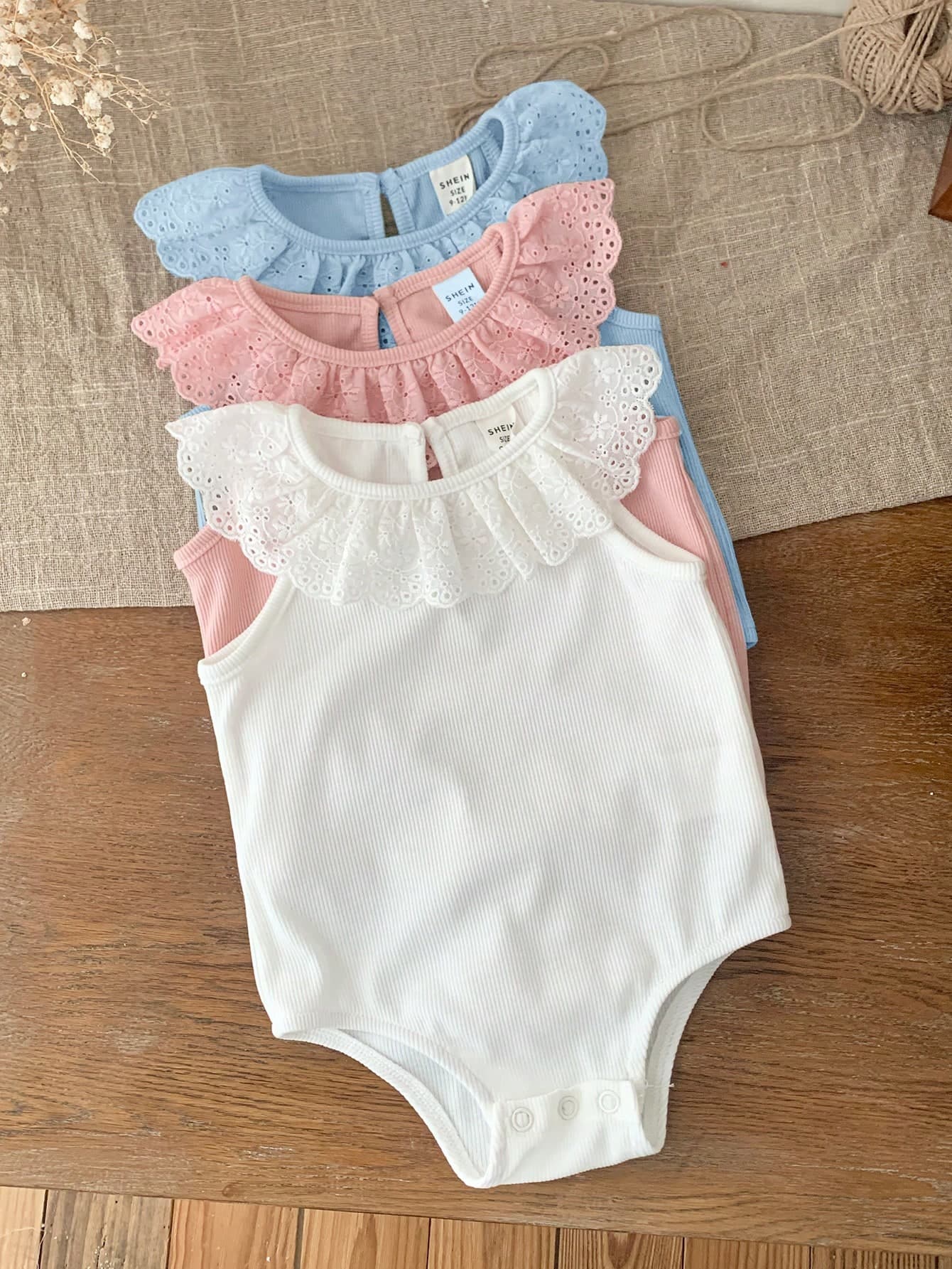 SHEIN LMoss Kids 3pcs/Set Newborn Baby Girls' Cute Knitted Ruffle Bodysuit Set For Summer