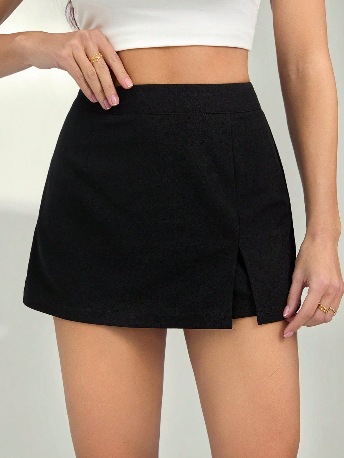SHEIN Tall Women Summer Casual Solid Color Side Slit Mini Skirt Shorts, Tall Women