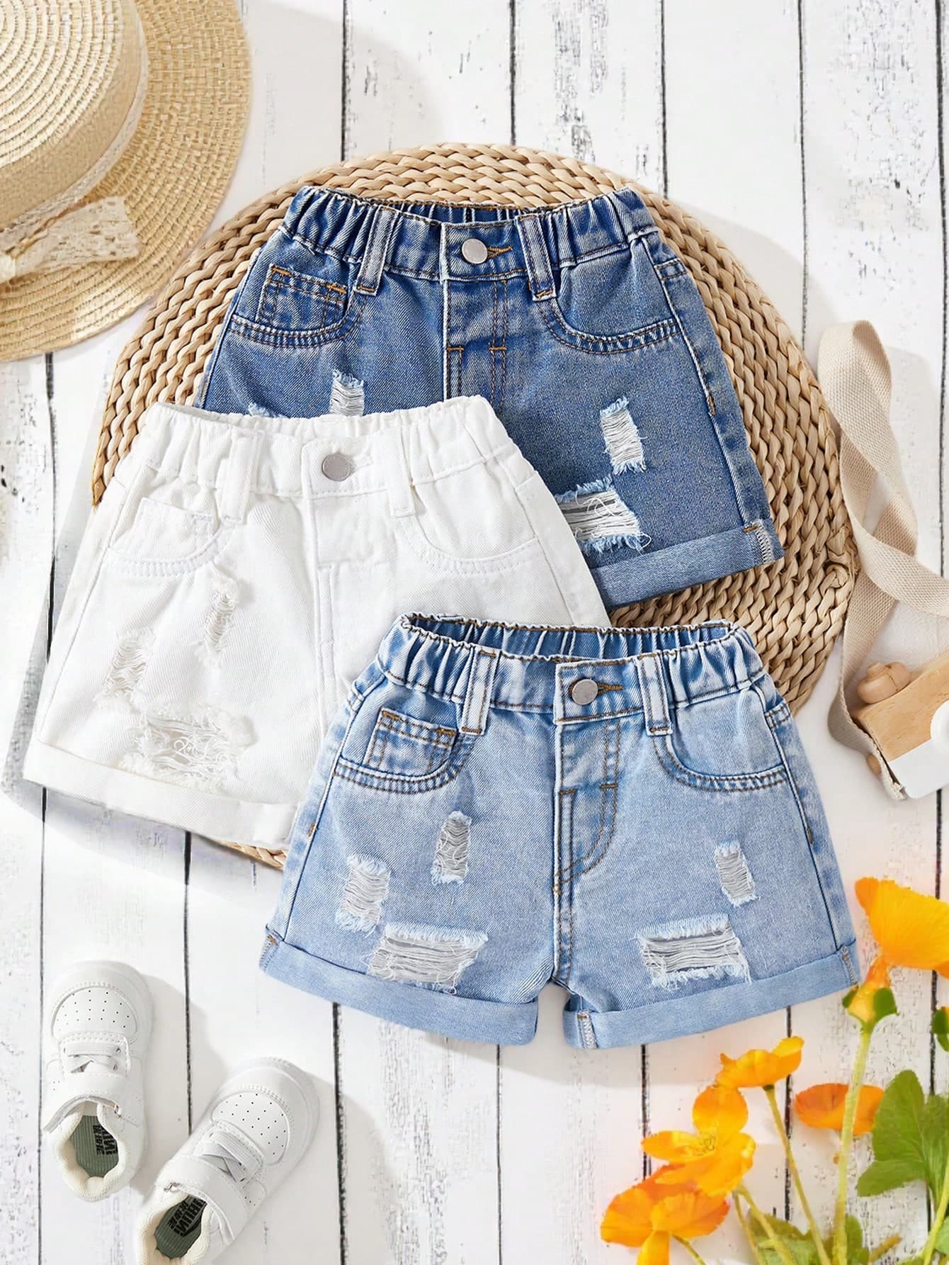 SHEIN 3 Packs Baby Girl 2025 New Denim Shorts, Navy, Light Blue, White, Spring And Summer Casual Vacation