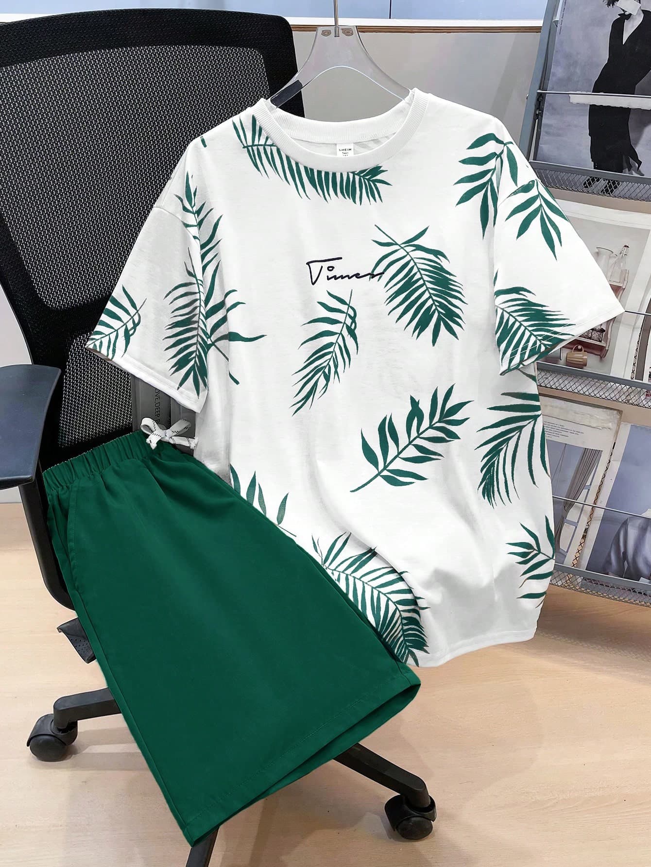 SHEIN 2pcs Set Teen Boy's Tropical Print Tee & Drawstring Waist Shorts;Spring Wear; Teen Boys' Clothing; Teen Boy' Jackets, Spring Back To School