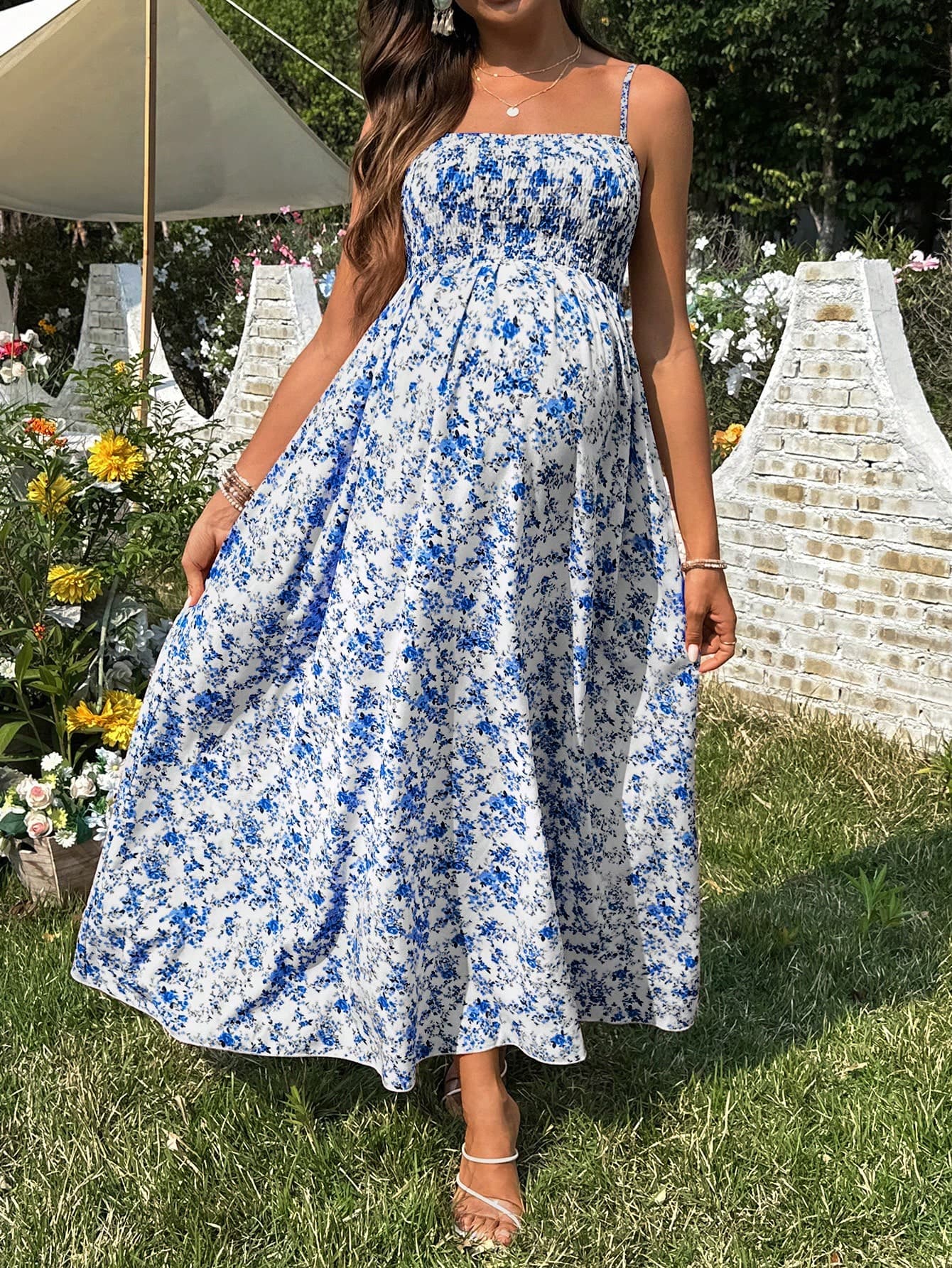 SHEIN Women Casual Ditsy Floral Printed Sleeveless Maternity Dress