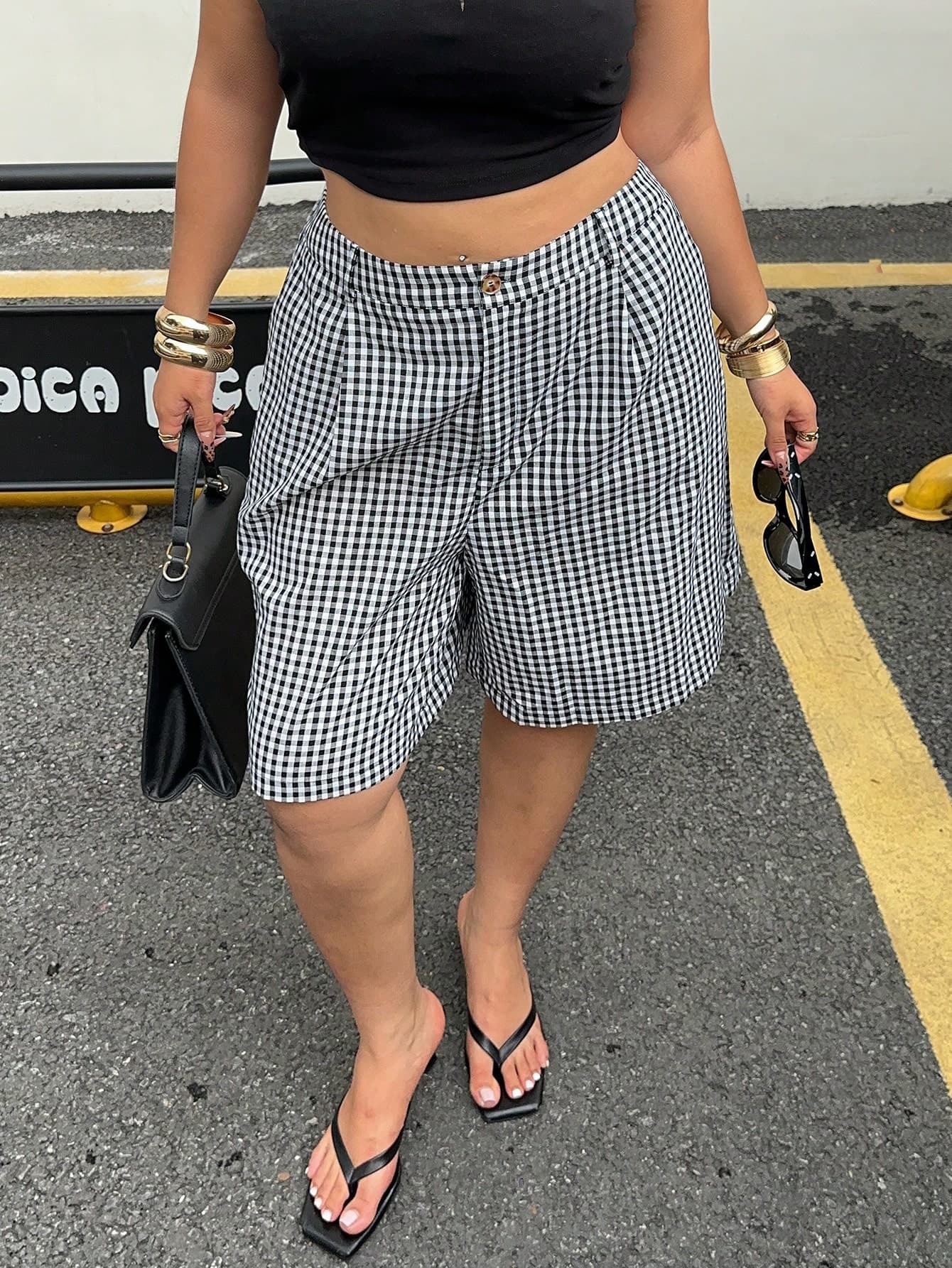 POPSWAY Plus Size Women Casual Black & White Plaid Shorts, Spring