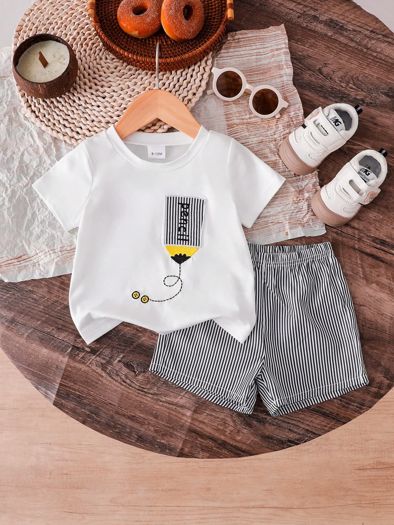 SHEIN Vintaside Kids 2pc Toddler Boys' Back-To-School Pencil Print White Knit T-Shirt And Striped Shorts Set Cute Page Boy Summer Black And White Checkered Casual Outfit