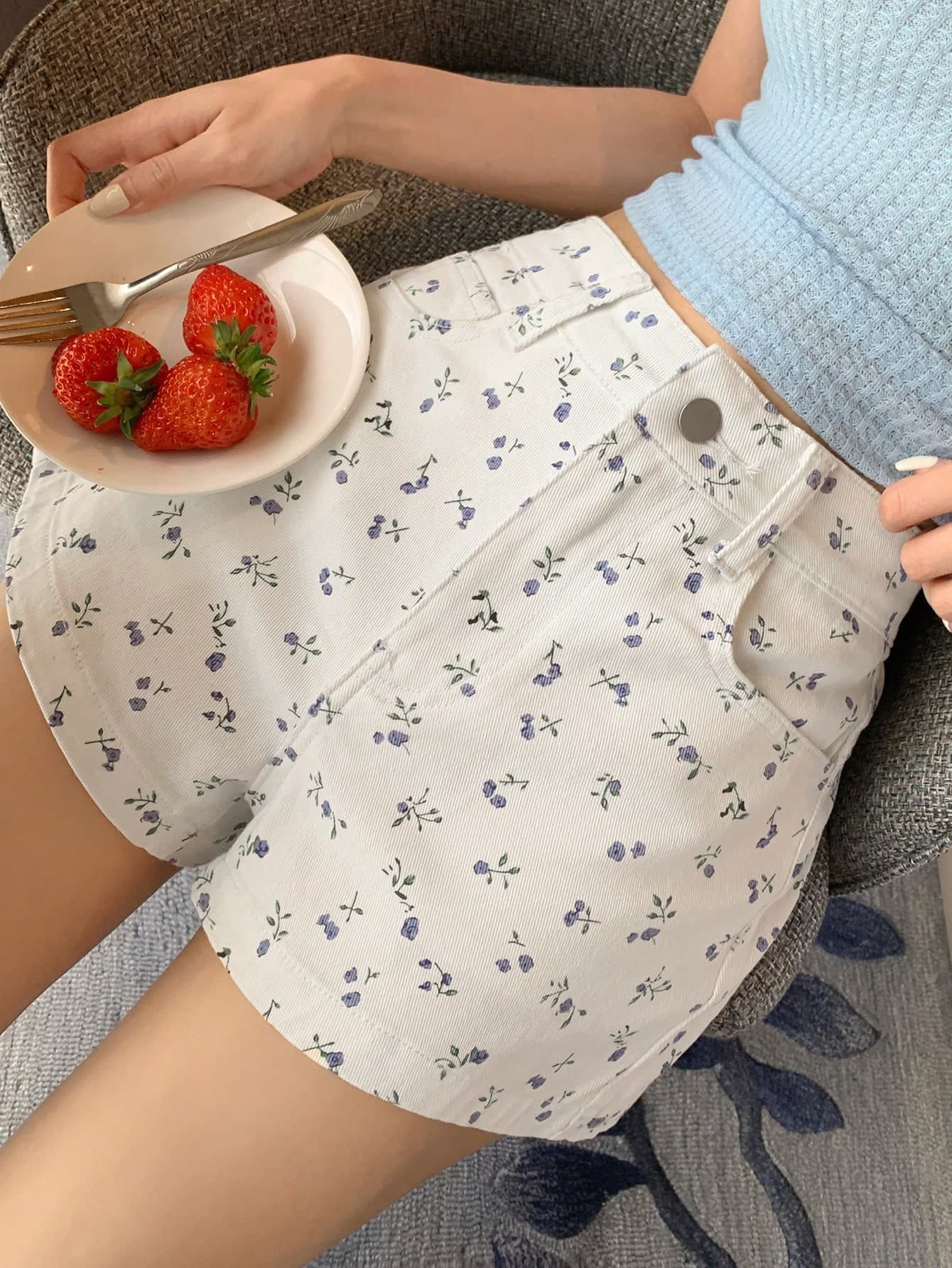 DAZY Summer New Loose Casual Plant Full Print Women Denim Shorts Vacation Boho