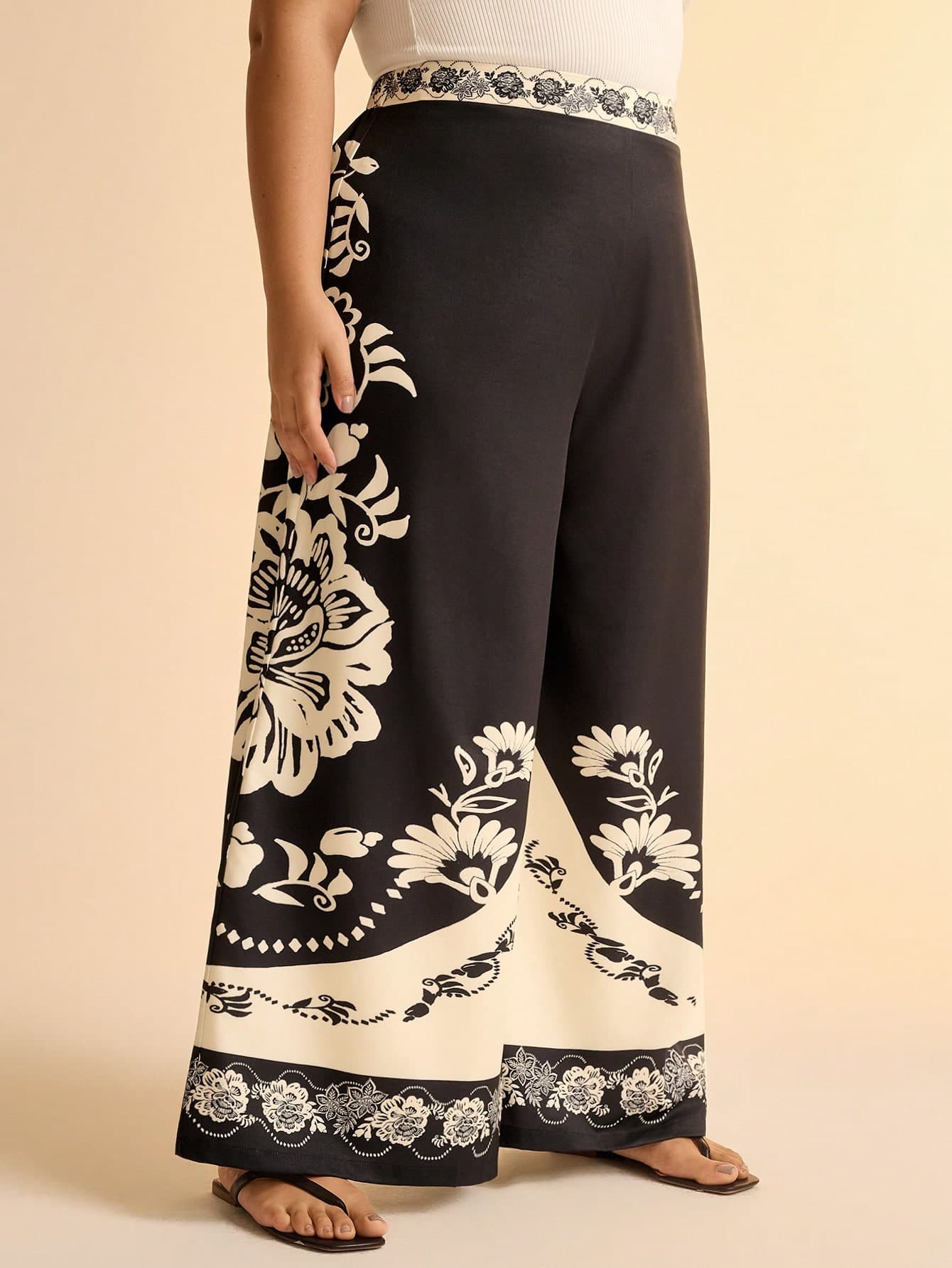 CAJUNI Plus Size Women's Boho Black & White Floral Print Straight Leg Casual Pants, Suitable For Beach/Holiday, Summer & Autumn