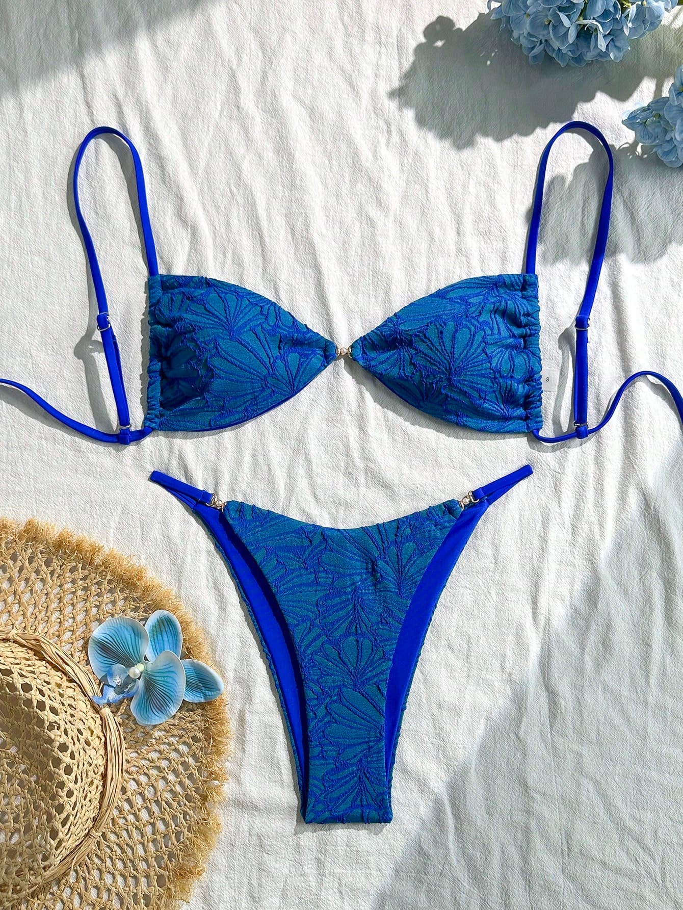 Swim Vcay 2pcs Summer Holiday Textured Fabric Spaghetti Strap Golden Accessory Bandeau Top & Bikini Bottoms Sexy Women Swimwear Set