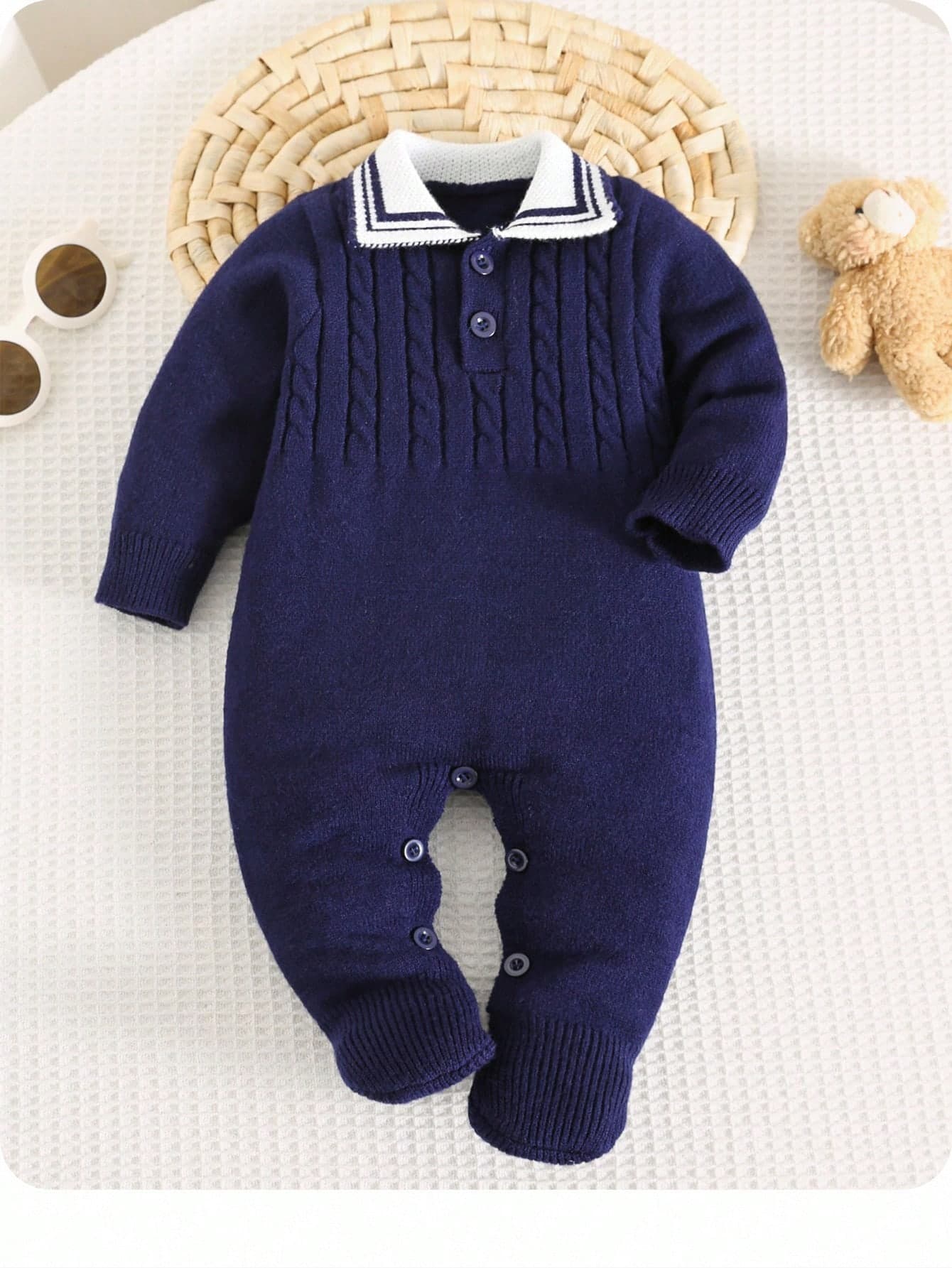 SHEIN Newborn Baby Boy/Girl Polo Collar All-In-One Footed Pants, Cable Knit Texture Romper Suitable For Autumn/Winter Indoor And Outdoor Wear