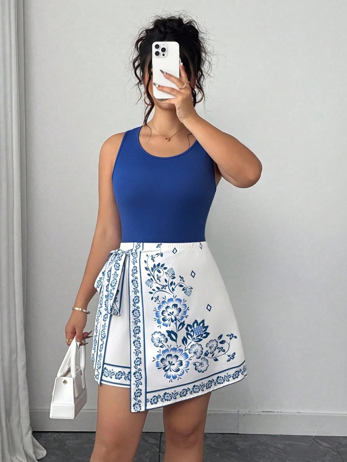 SHEIN Clasi Plus Size Women Elegant Sleeveless Knot Print Bodysuit & Skirt Set