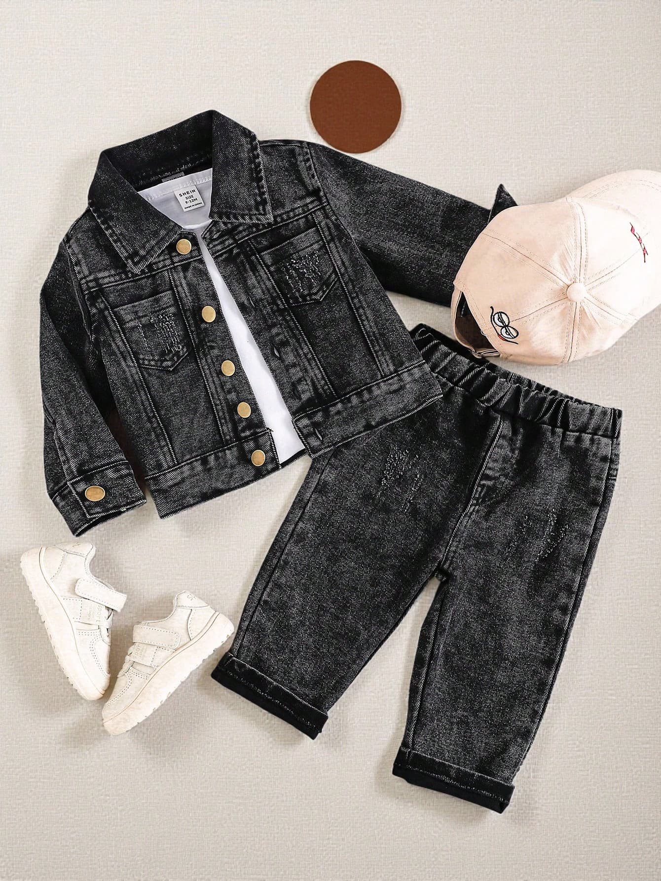 SHEIN Playful Pals 2pcs Set Baby Boys Vintage Washed Black Dark Denim Lapel Jacket & Distressed Pants,Autumn Street Life Casual Graphic Street Fashion Outfit For Date