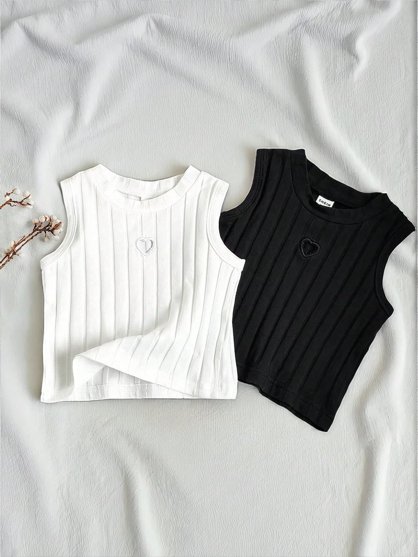 Souflis Souflis 2pcs/Set Baby Girl 0-3Y Casual Solid Color Hollow Heart Round Neck Sleeveless Cropped Tee Shirt Tops, Cotton Knit, Pink & White