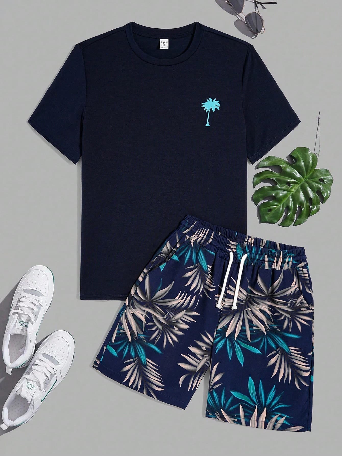 SHEIN Teen Boys Vacation T-Shirt And Track Shorts Set With Palm Print Pocket Detail Tropical Outfit Boy Summer Sets For Graphic Clothes Beach