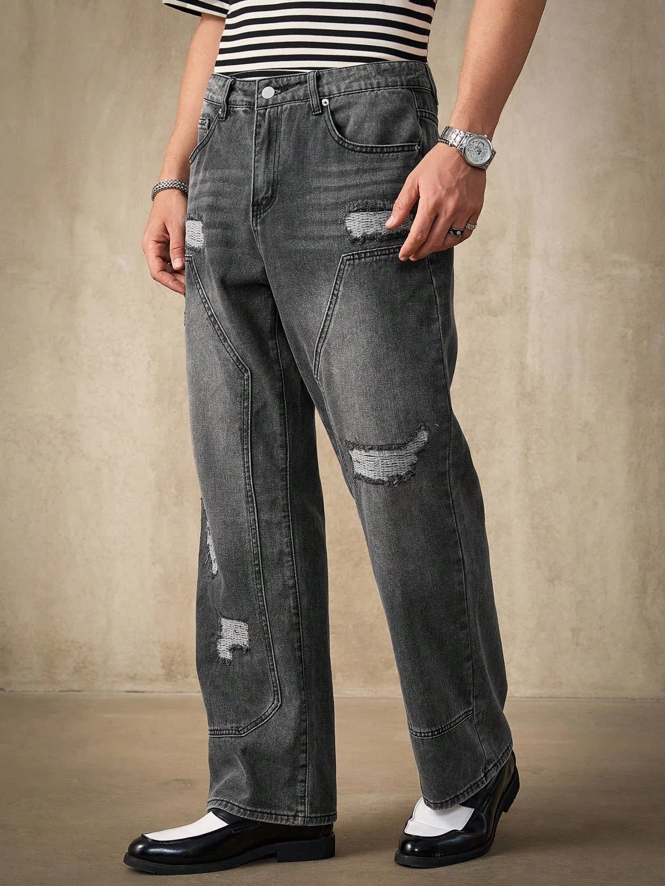 Manfinity Homme Washed Grey Straight Leg Jeans With Double Knee Distressed Patches & Frayed Details, Casual Street Style, Spring/Summer