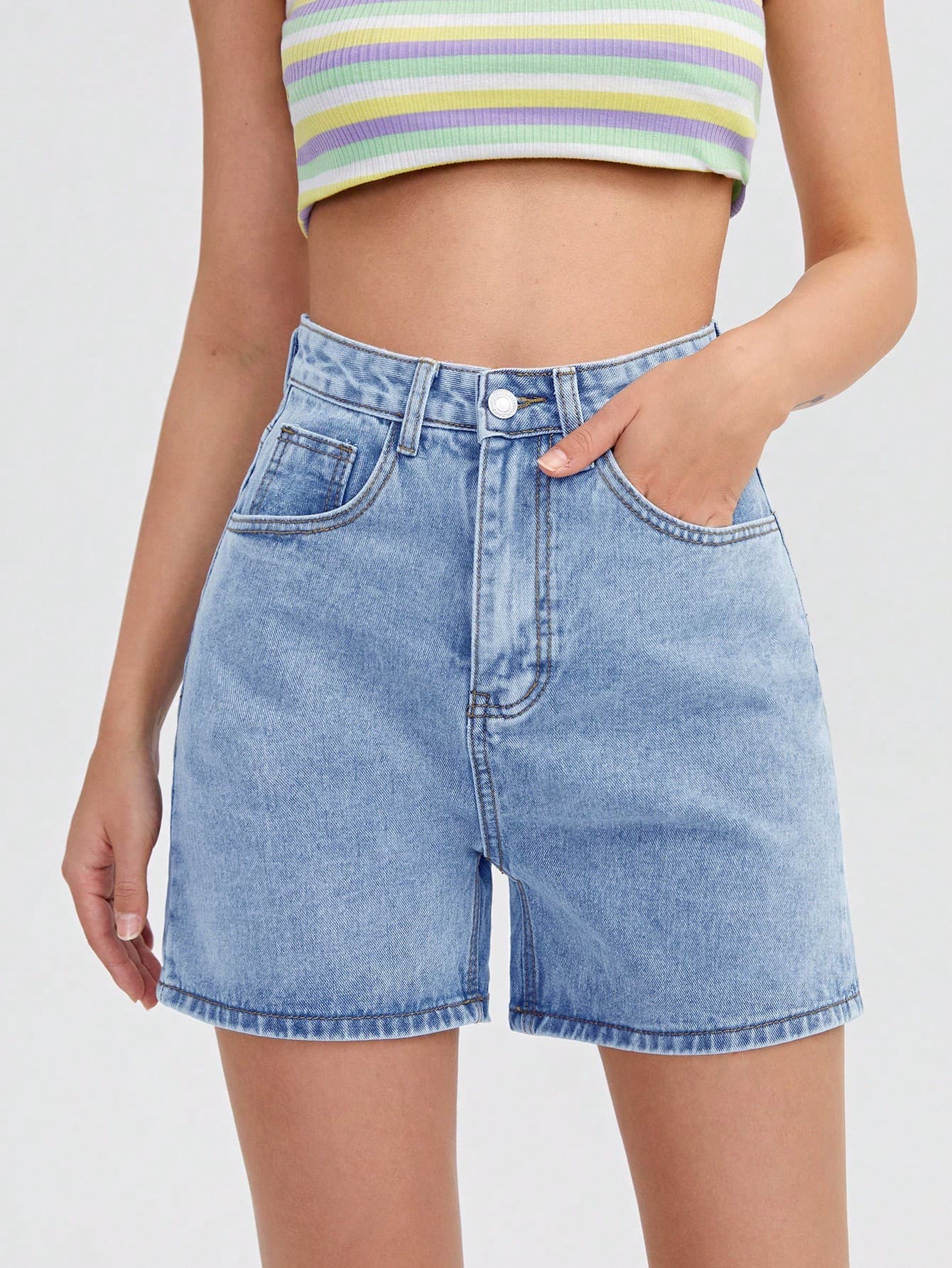 SHEIN EZwear Women's Loose Casual Versatile Denim Shorts With Pockets