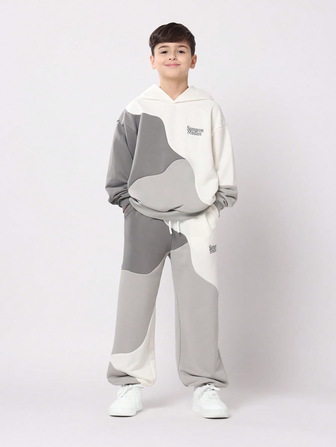 SUMWON Studios Boys Two Piece Winter Co-Ord Set Contrast Color Block Sweatshirt Hoodie Sweatpants Wear Casual Everyday Matching Set Fall Vacation