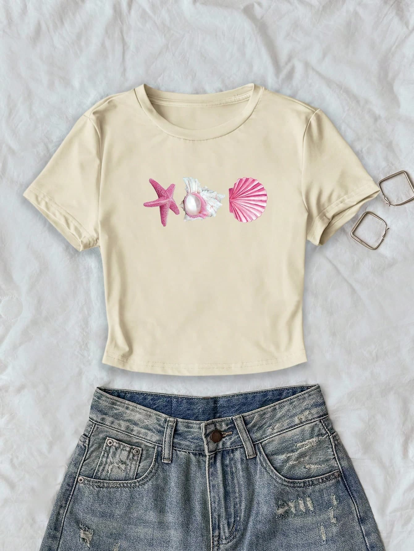 Women's Casual Starfish, Seashell, Shell Graphic Short Sleeve Cropped T-Shirt, For Summer Vacation