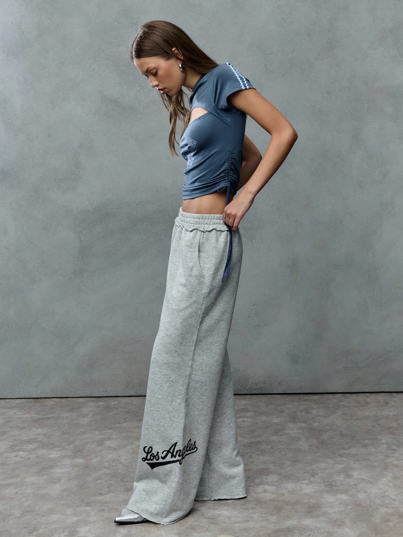 TypaGal Wide Leg Sweatpants,Grey Athletic School Back-To-School Autumn Comfy Scalloped Elastic Waistband Relaxed Fit Sweats For Campus Style