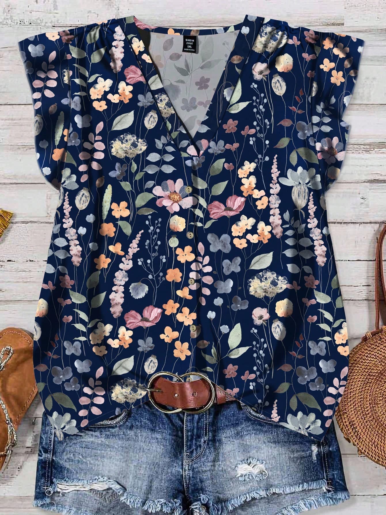 SHEIN LUNE Plus Size Women Navy Blue Boho Ditsy Floral Flutter Sleeve Blouse,Elegant Summer Vacation Holiday Vintage Flower Loose Blouses With Button Closure