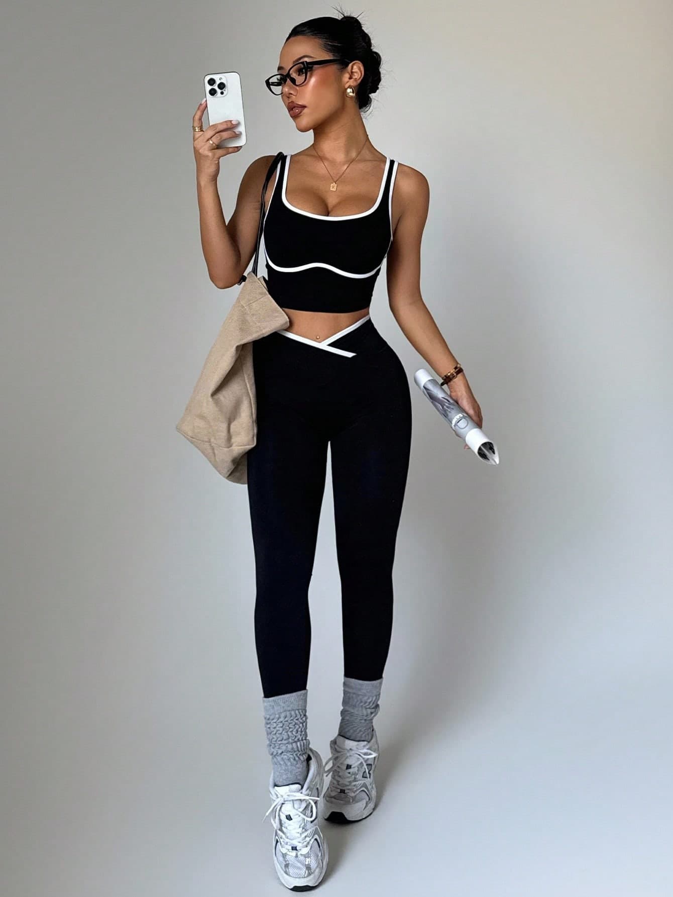 Dewbera Dewbera Women's Yoga Colorblock Seamless Sports Set,Black And White Summer Sexy Athleisure Sexy Pilates Two Pieces Workout Legging Outfit,Athletic Active Gym