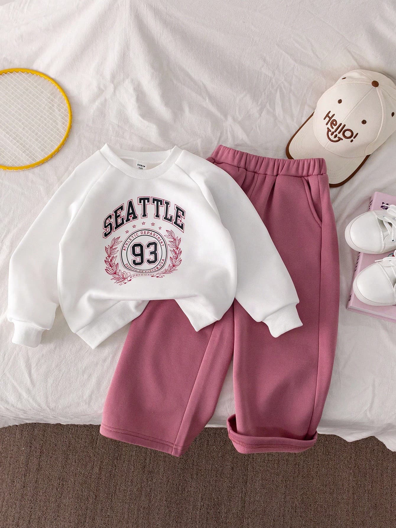 Genkimix Kids 2pcs/Set Young Girl White Raglan Sleeve Letter Print Sweatshirt, Loose Fit Pink Sweatpants, Back-To-School, Fall Spring Winter Casual Outfit