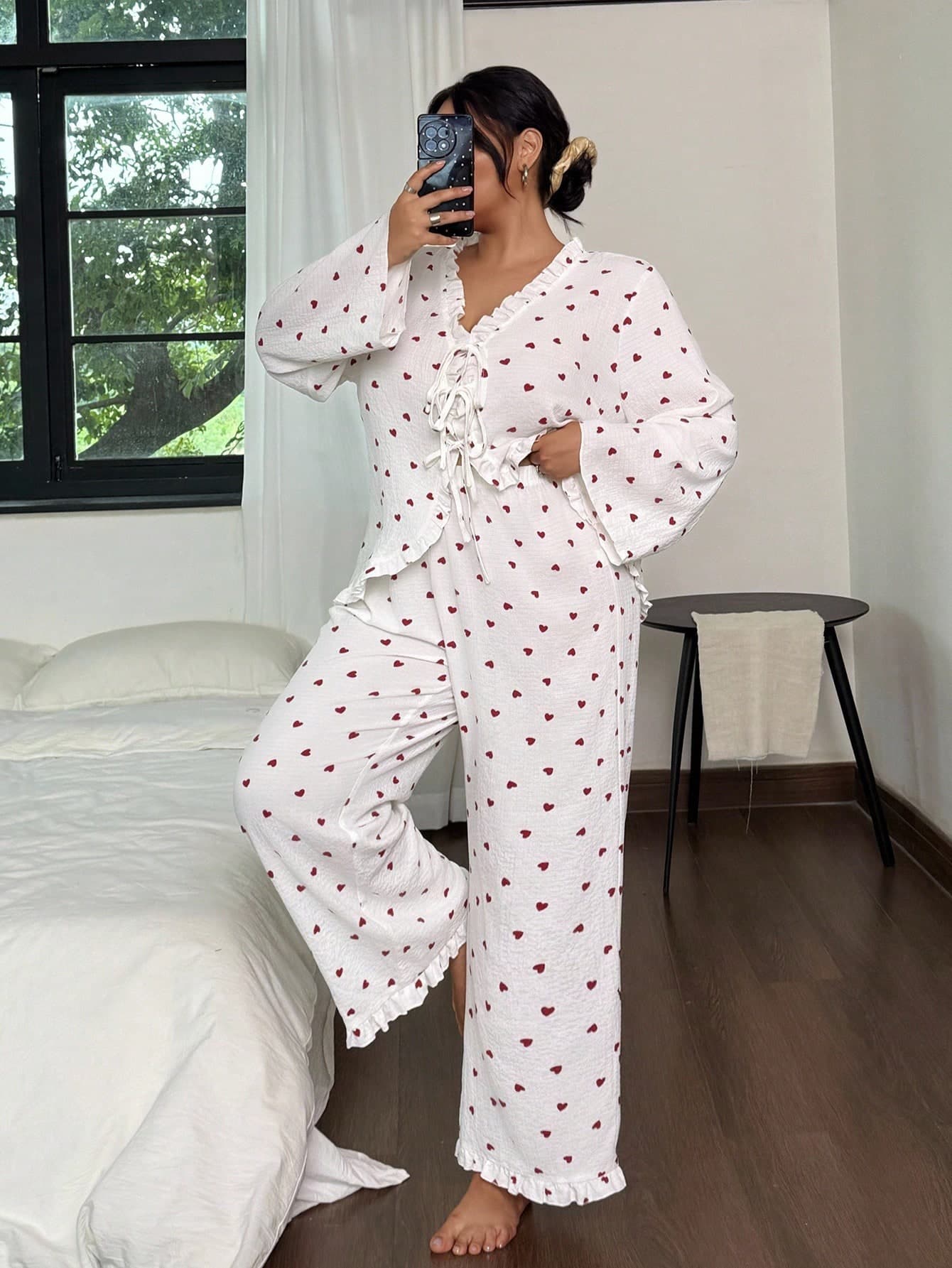 Napfluff CURVE Napfluff CURVE Plus Size Romantic Allover Heart Print Ruffle Trim Top & Pants Sleepwear Set, Fall & Winter Clothes White Heart Print Pajama Set Heart Pajama Set