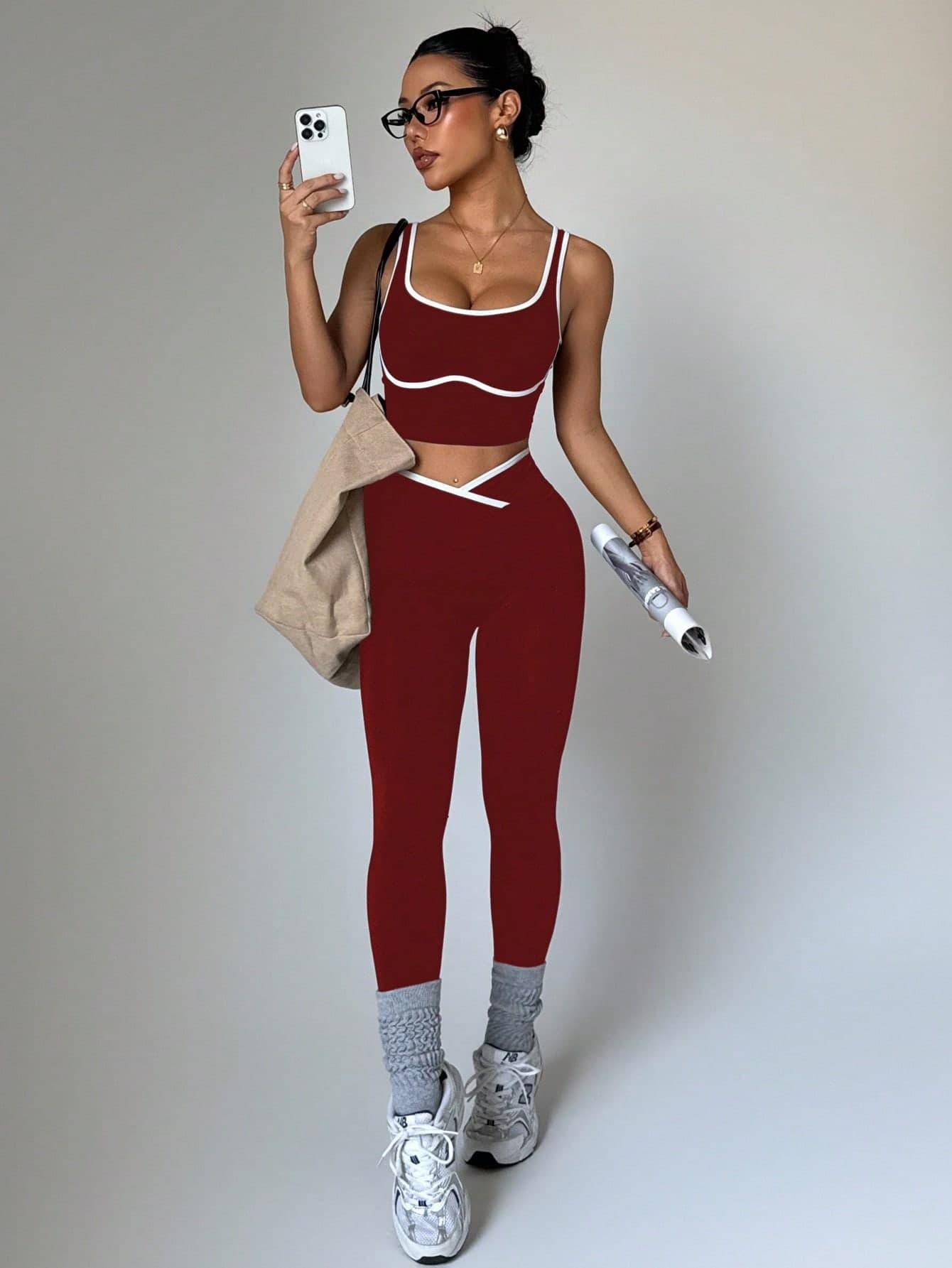 Dewbera Dewbera Women's Seamless Contrast Color Yoga Workout Set,White And Burgundy,Summer,Athleisure Casual,Pilates Two Piece Leggings Set Athletic Gym Active Wear