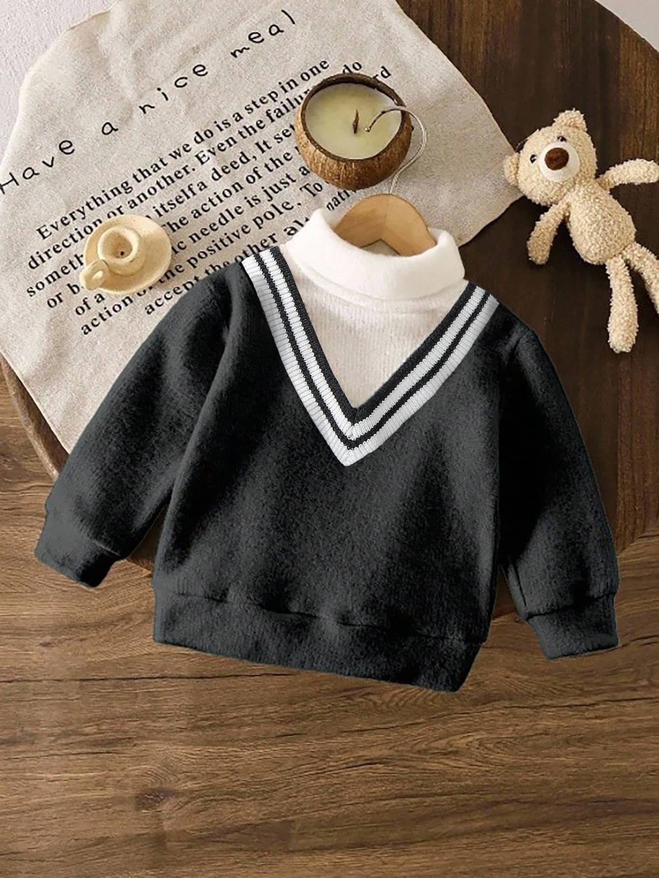 SHEIN Baby Boys' V-Neck 2 In 1 Knitted Sweater, High Collar Knit Pullover For Autumn/Winter