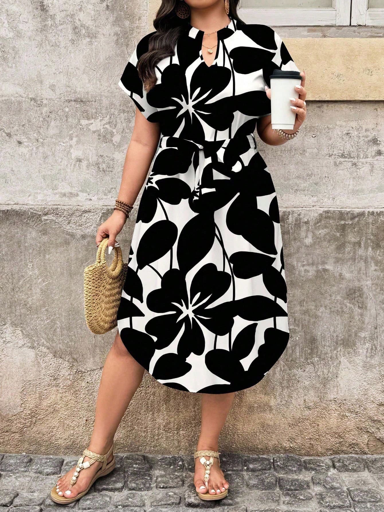 SHEIN LUNE Plus Size Summer Floral Print Casual Dress Suitable For Holiday Suitable For Going Out Chic Dress