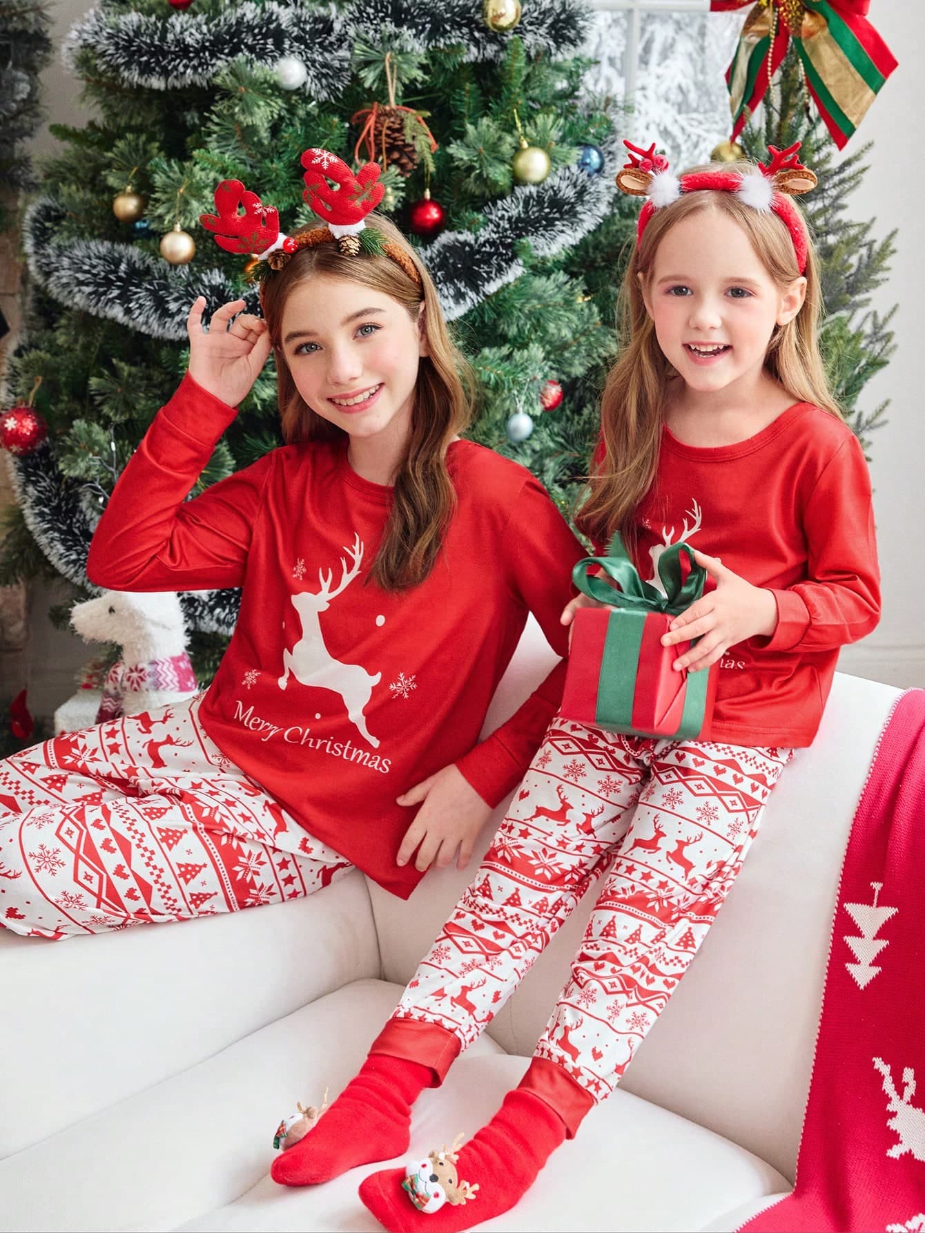Young Girl Christmas Slogan Print Long Sleeve Top And Pants Pajama Set