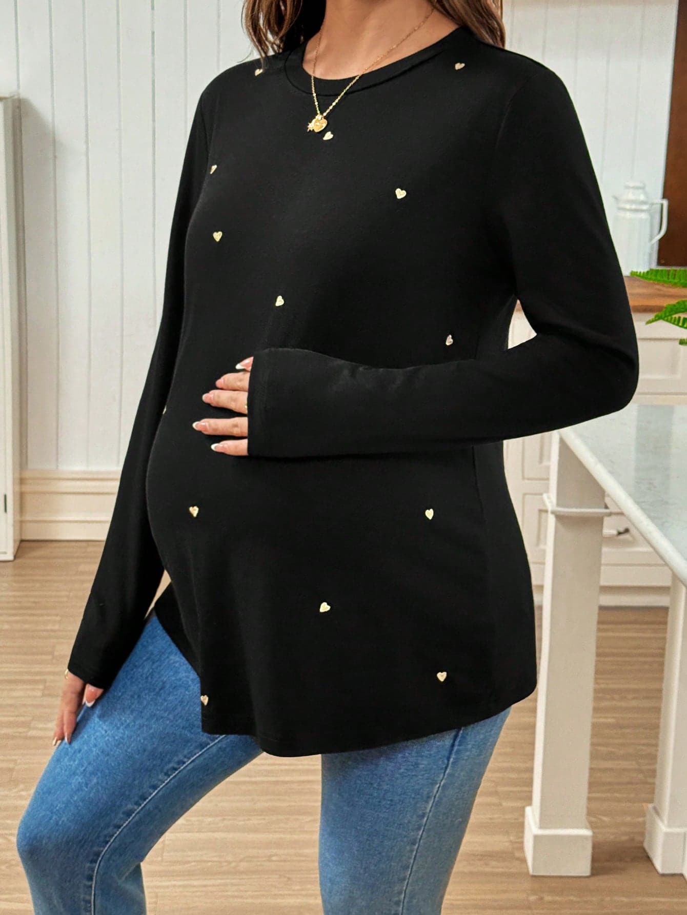 SHEIN Maternity Heart Print Loose Casual Long Sleeve T-Shirt Black Top Sweater For Women Tops Pullover Clothes Fall Winter