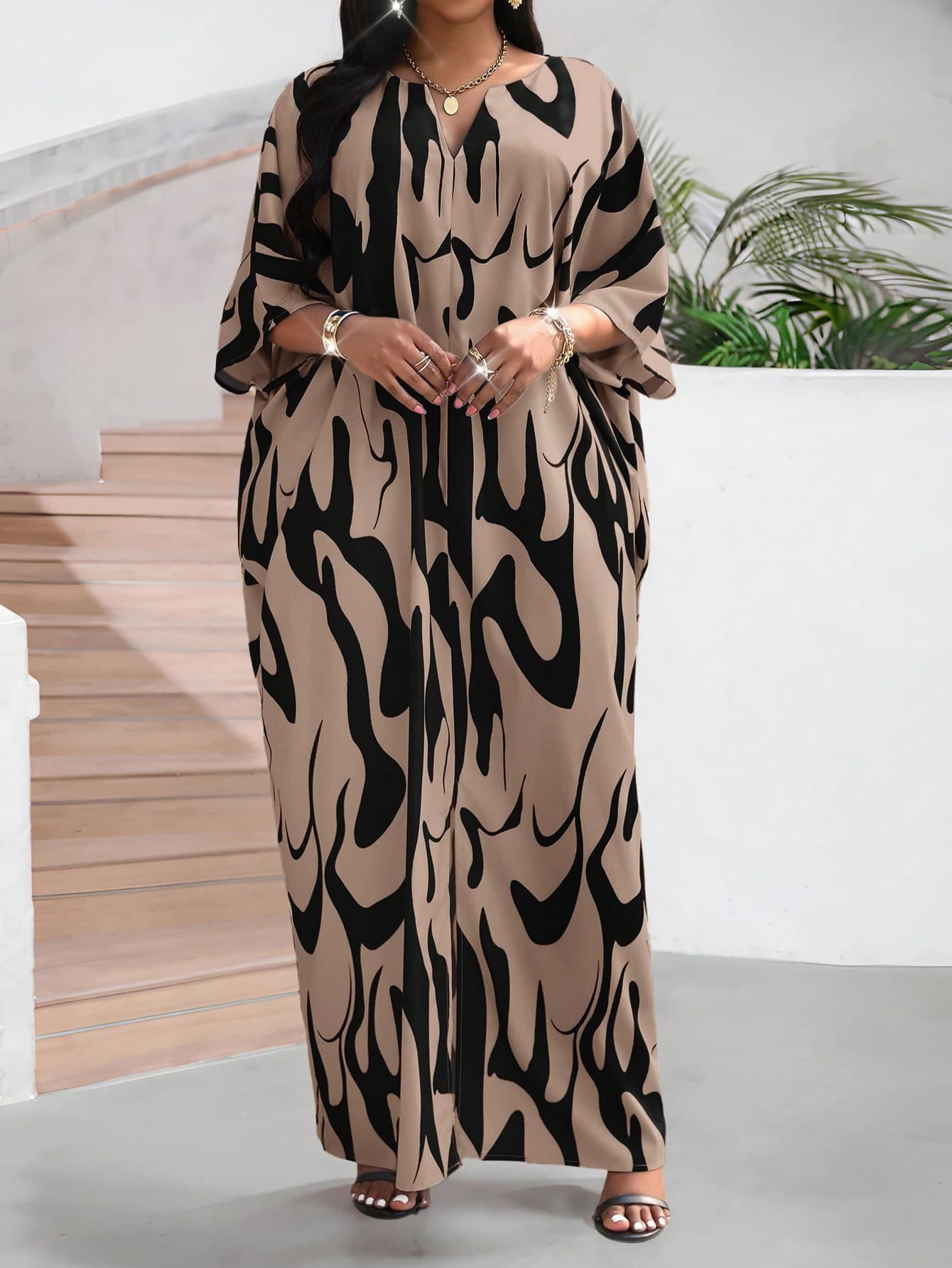 SHEIN Lady Women's V-Neck 3/4 Sleeve Floral Print Loose Casual Mid-Length Dress Modest Maxi Dress