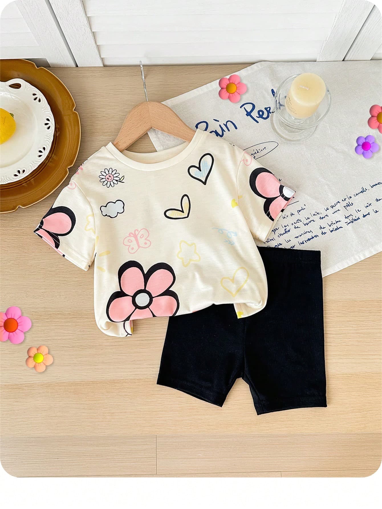 SHEIN Baby Girl Cute Knit Cartoon Pattern Short Sleeve T-Shirt And Elastic Waist Shorts Set, Summer
