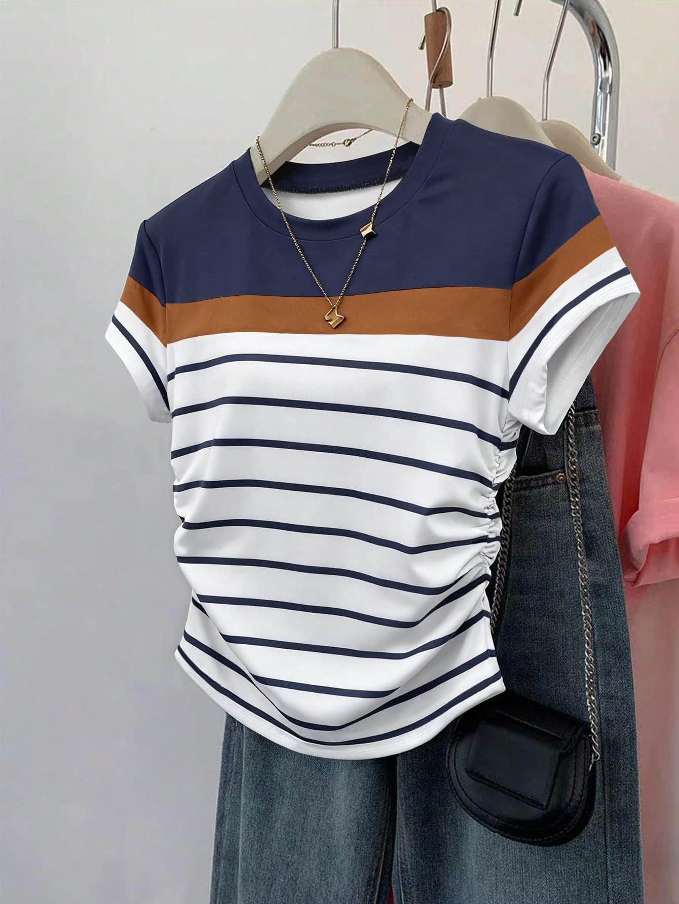 SHEIN Women's Summer Casual Navy And White Stripe Patchwork T-Shirt,Elegant Waist Cinched Short Sleeve Top,Coastal Vacation Bright Graphic Outdoor Fashion
