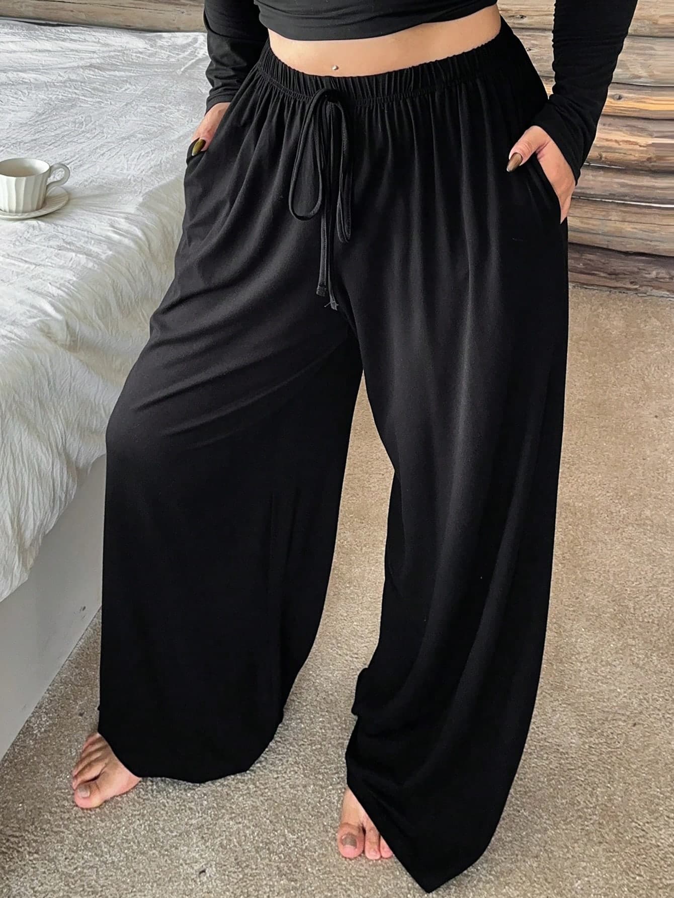 Dazy Plus Plus Size Women Elastic Waist Drawstring Straight Leg Sleepwear Bottoms, Solid Color Lounge Pants, For Fall & Winter Pajamas