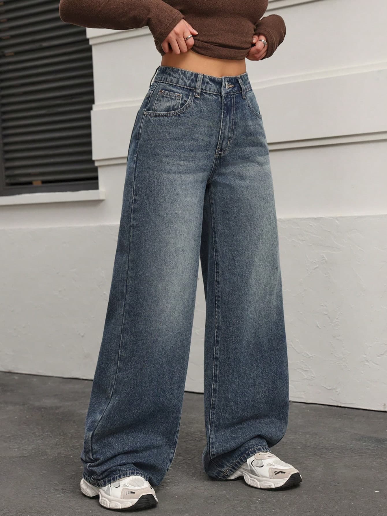 SHEIN PETITE Women's High Waist Pockets Wide Leg Loose Casual Denim Jeans ,Petite Women