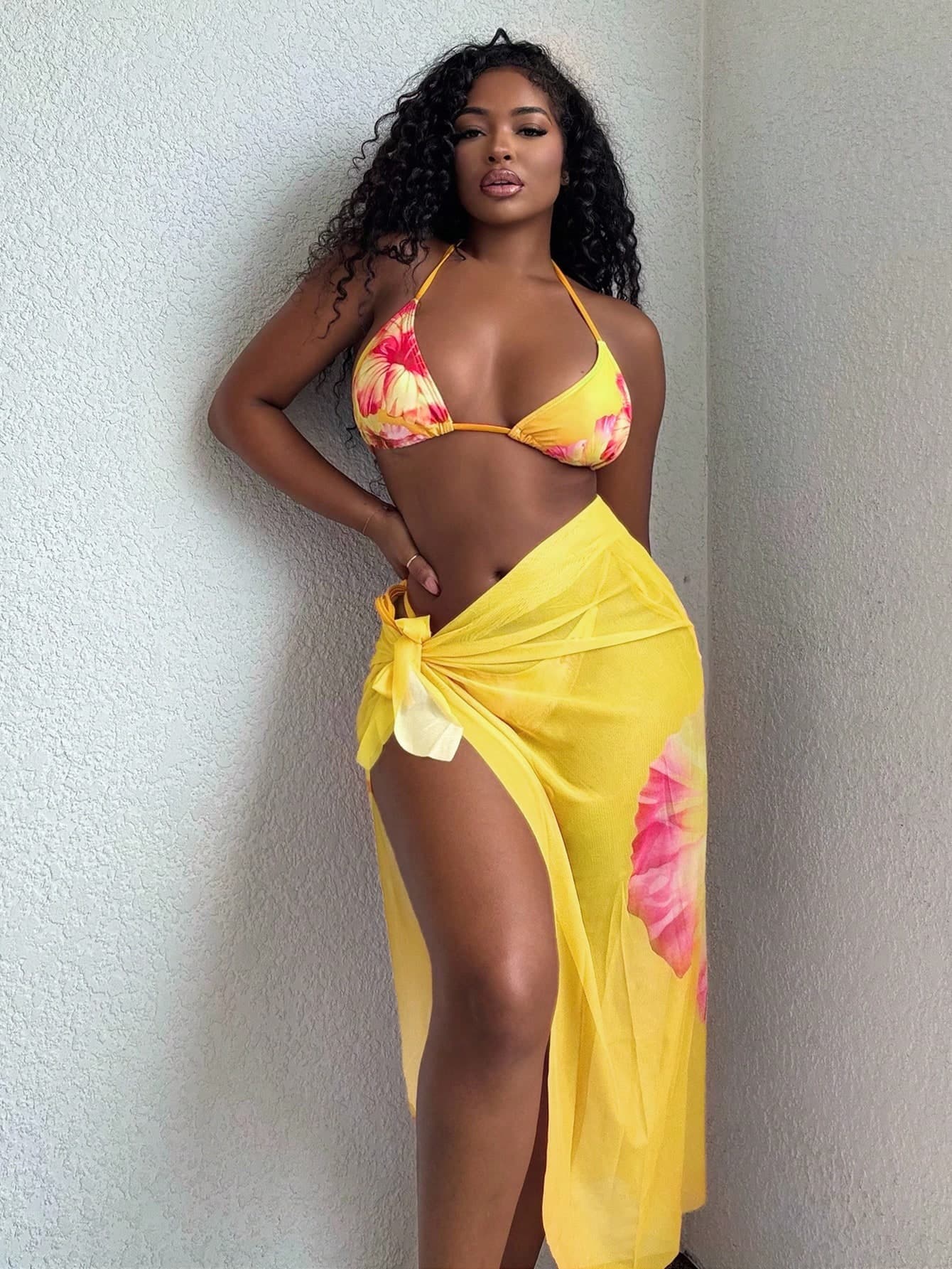 Alexandranx 3pcs Women Summer Beach Vacation Casual Style 3D Floral Print Bikini Set With Mesh Twist Beachside Dress, Bohemian Style Swimwear