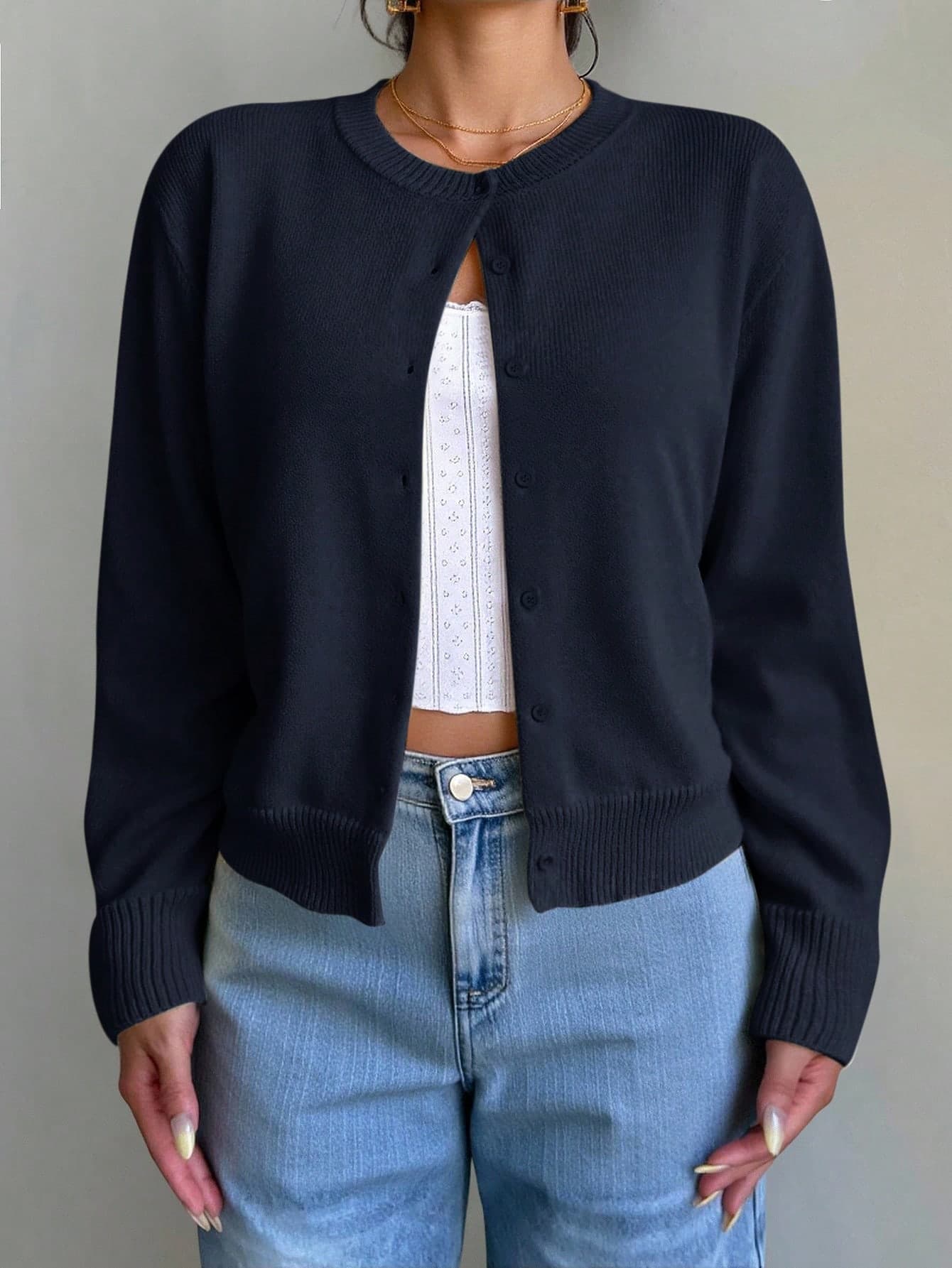 SHEIN Teen Girls Knitwear Casual Solid Color Round Neck Long Sleeve Loose Cropped Girl Cardigan Autumn Sweater, Warm Comfort, Cozy Chic, Daily Commute