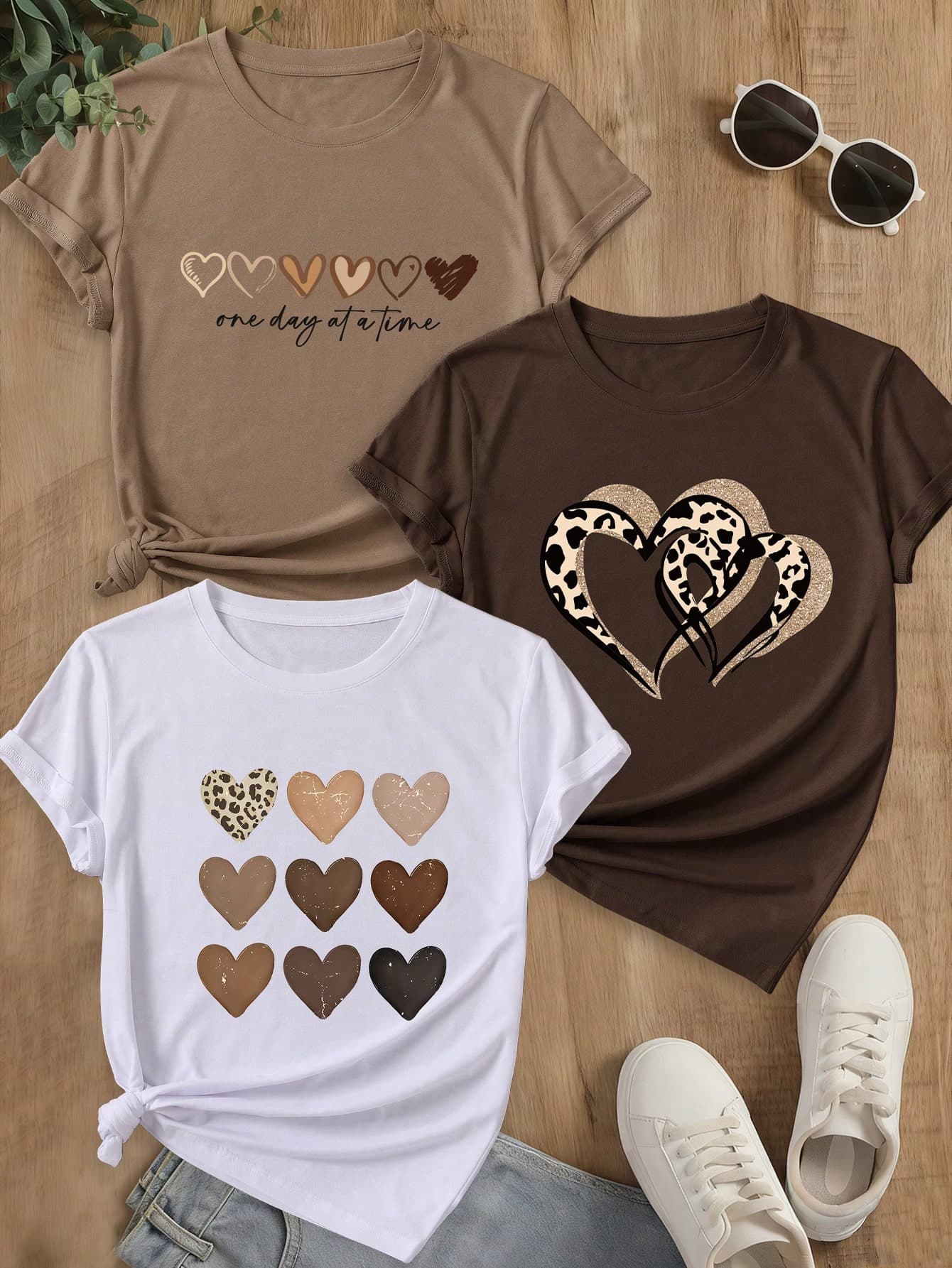 NostaNoir Women's Short Sleeve Cotton T-Shirt With Leopard Print And Heart Design