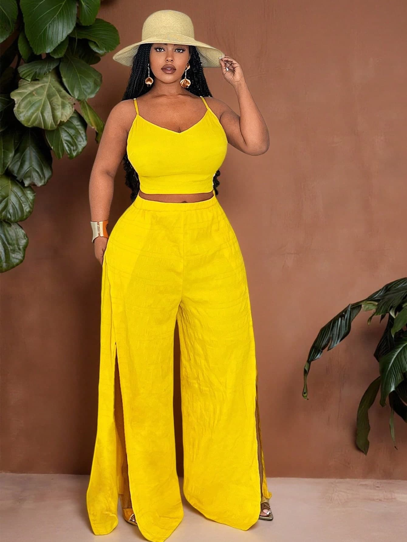 Veslaya Plus Size Fitted Tank Top & Flared Color-Block Pants Two Pieces Set, Yellow With Front Slit, Summer Resort Wear,Holiday Outfits