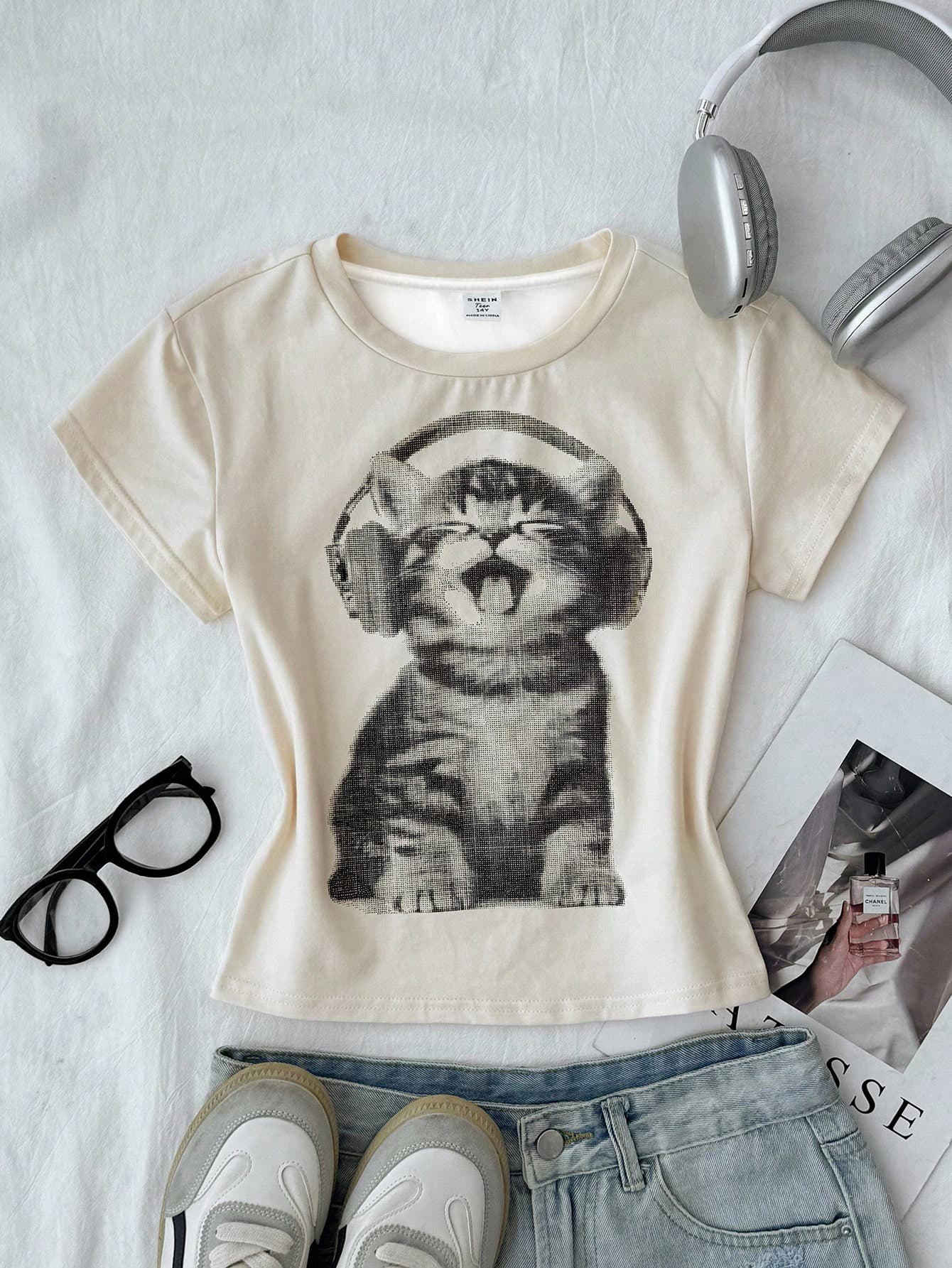 SHEIN Tween Girl Cute Cat Print Fitted Crop Top,Beige,Summer,Casual,School,Back-To-School,Apricot Round Neck Long Sleeve T-Shirt,Minimalist Graphic Tees