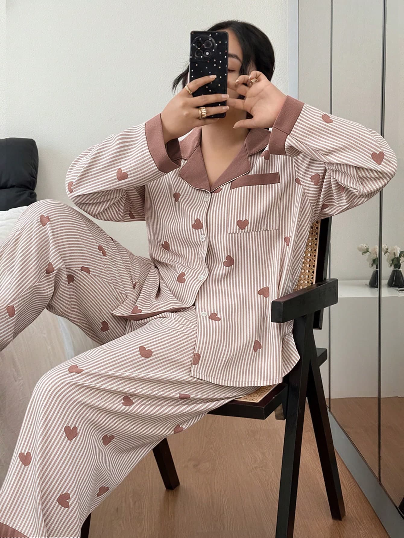 SHEIN Plus Size Contrast Color Collar Ruffle Heart Striped Long Sleeve Curve Pajamas Set Sleep Wear Women Set, Winter Clothes Wedding Valentine's Day