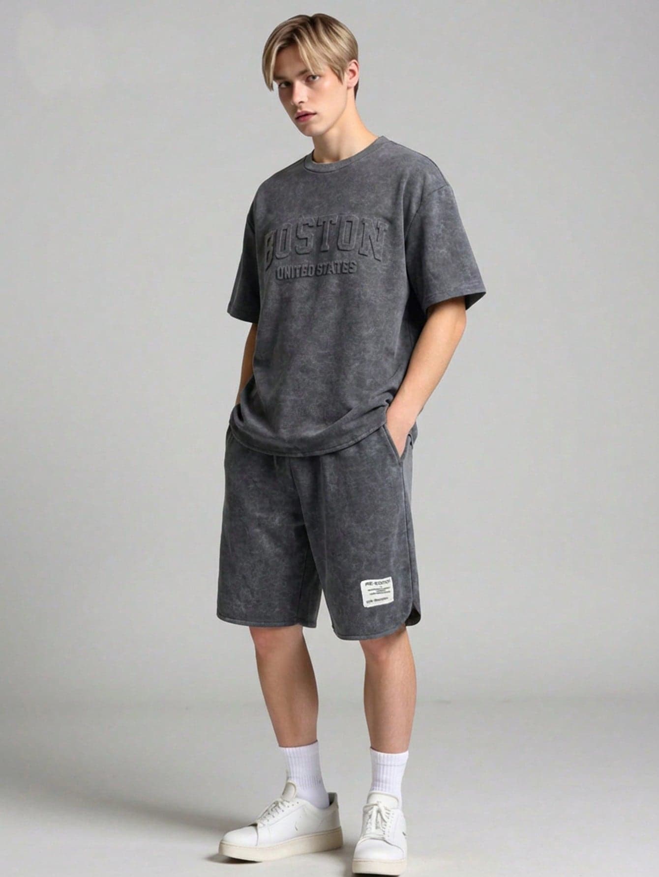 Vacaura 2pcs Casual Outfit For Teenage Boys,Summer,Streetwear,Back-To-School Fashionable Embossed Graphic Crew Neck T-Shirt & Shorts Set With Textured Fabric