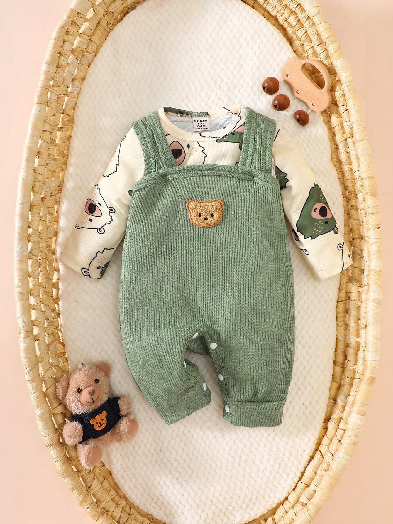 SHEIN Newborn Male Baby White Summer Cute Graphic Matching Family Apricot Stripe Cartoon Long Sleeved Jumpsuit Green Teddy Bear Shoulder Strap Set 2pcs