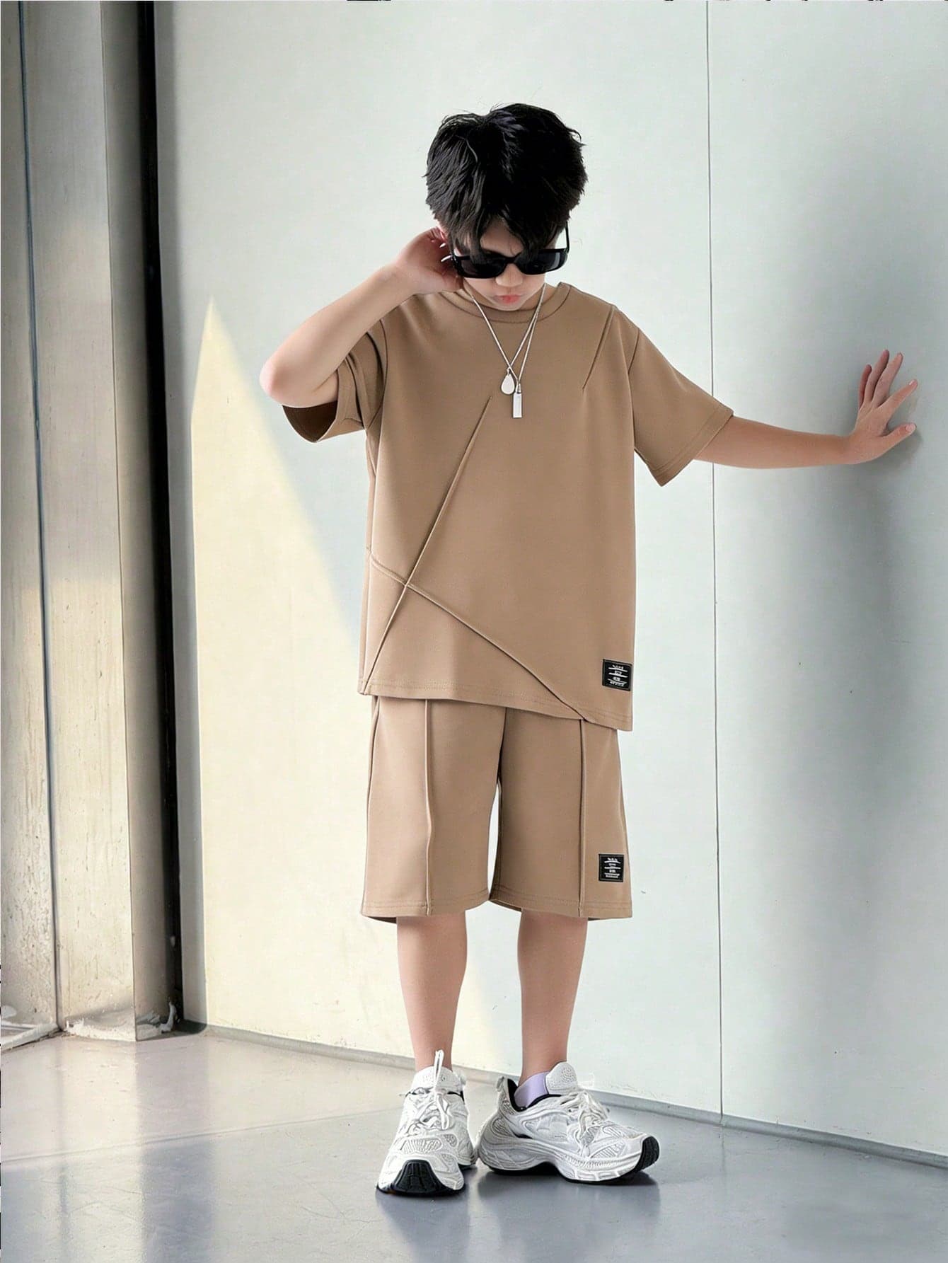 SHEIN Mirajuku 2pcs/Set Boys' Casual Short Sleeve Top And Shorts, Plus Size Oversized Boys Outfits Summer Boys 2 Pieces Set Minimalist