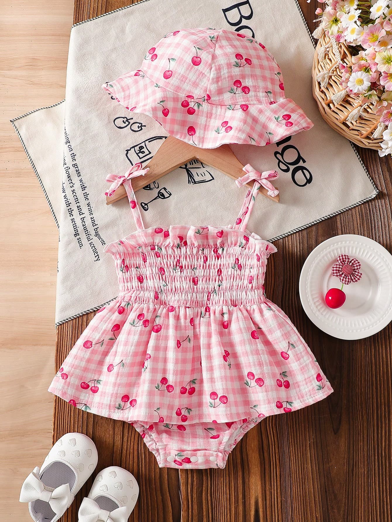 SHEIN Vintaside Kids Baby Girls' Elegant Sweet Cherry Plaid Bodysuit With Hat Set, Summer