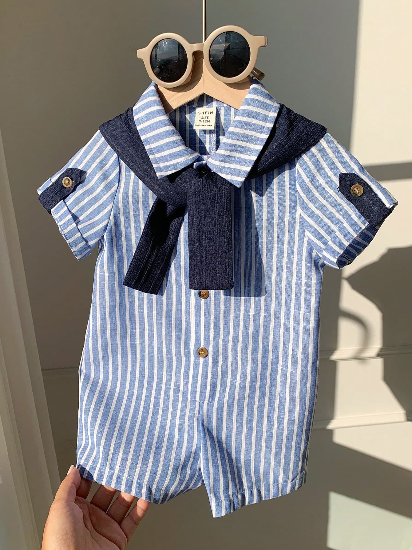 SHEIN 2pcs Newborn Baby Boy Blue White Stripe Romper With Shawl Set,Summer Casual Family Matching Sailor Outfit For Birthday Party,Wedding,Christening