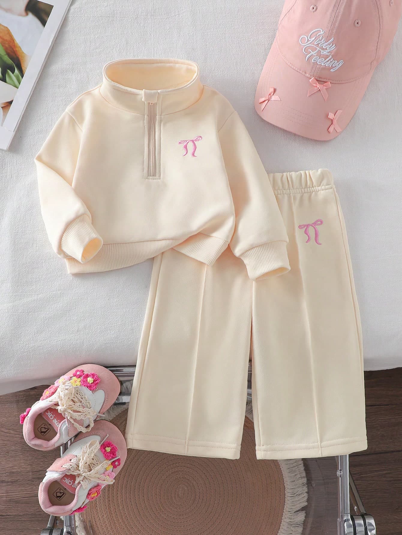 SHEIN Baby Girl Bow Embroidered Half-Placket Sweatshirt And Pants Casual Cute Outfit Toddler Boy Set Autumn Winter Season New Born Warm Sets Vacation White