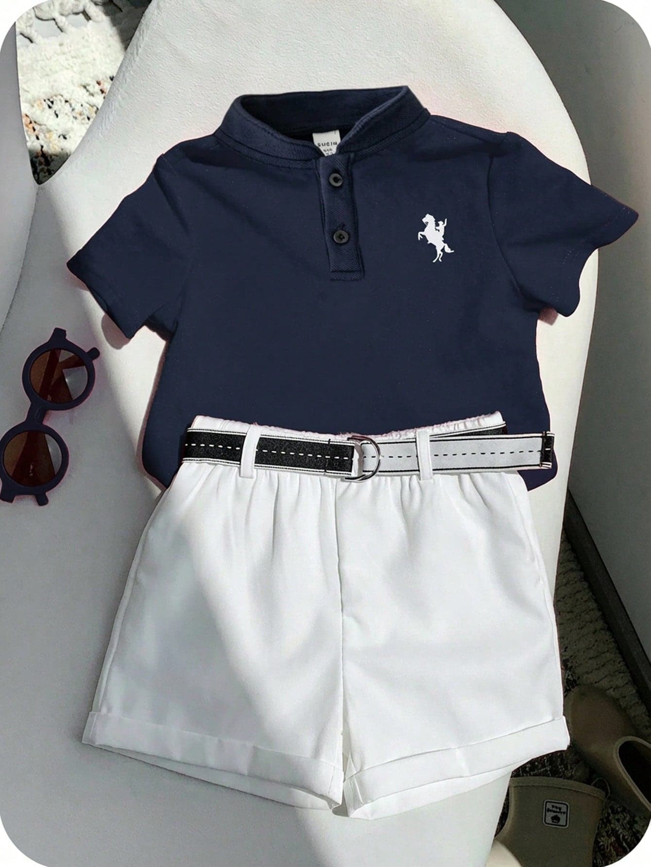 SHEIN 2pcs/Set Baby Boy Navy And White Summer Casual Beach Polo Shirt With Stand Collar And White Shorts With Belt,Stylish Pique Fabric Short Sleeve Set
