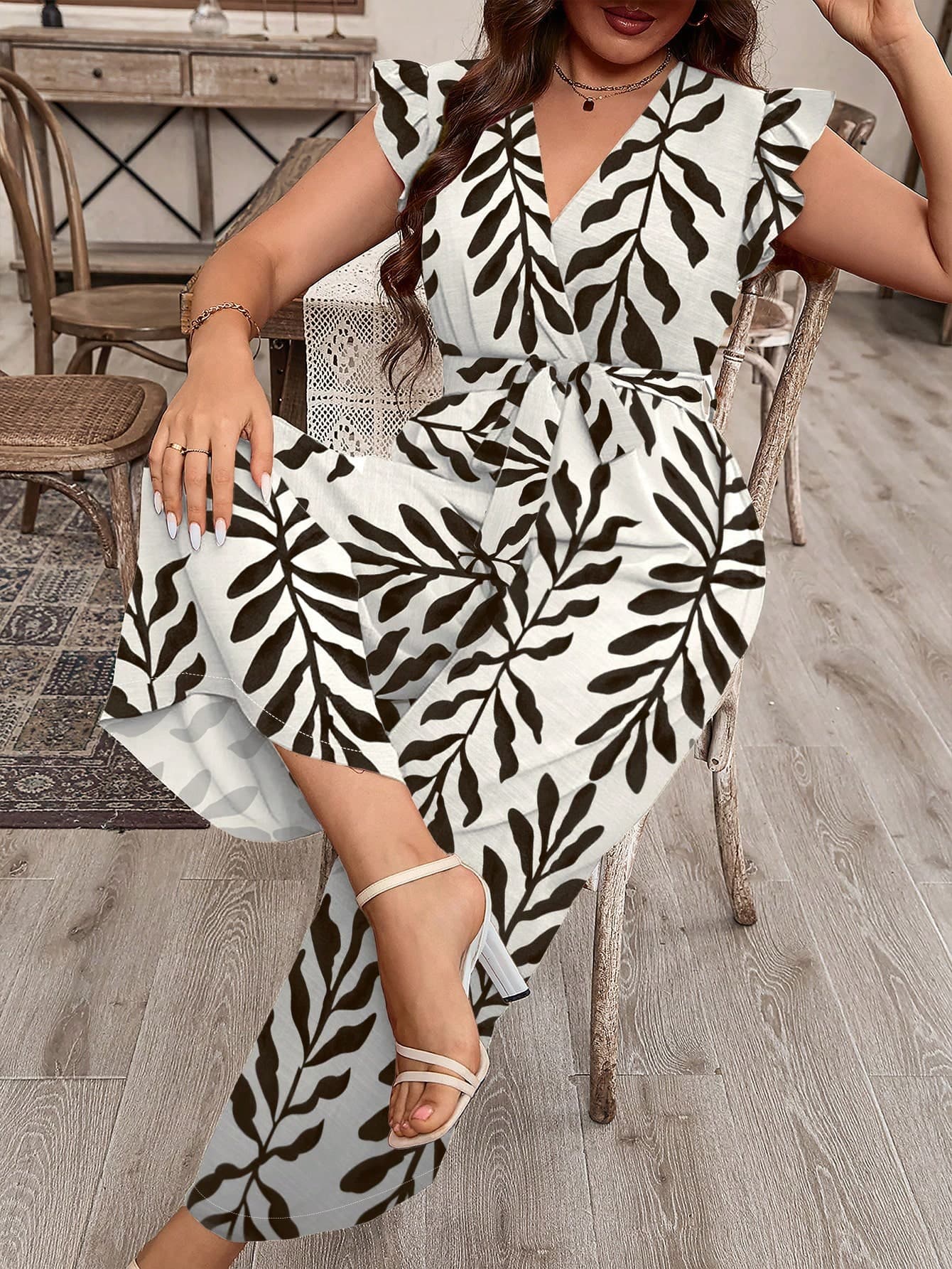 EMERY ROSE Plus Size V-Neck Ditsy Floral Jumpsuit,Elegant TropicalComfortable Cinched Waist With Bow Belt,Casual White,Summer,Boho,Vacation,Holiday Outfit Sets