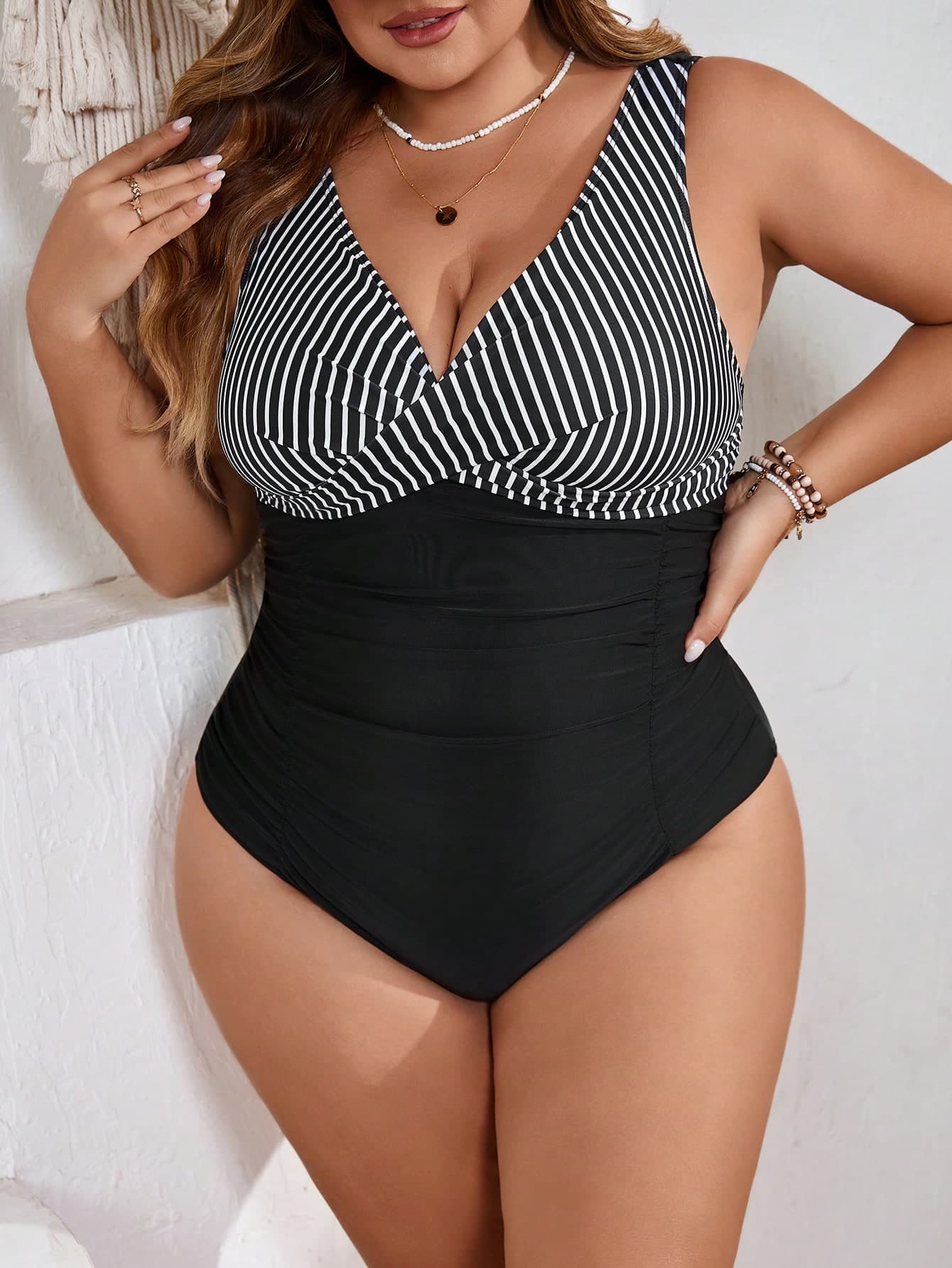 SHEIN CURVE+ Plus Size Women's Striped Criss-Cross Front One-Piece Swimsuit,Black Summer Clasic Beach Bathing Suit,Tummy Control Vacation Outfits Woman